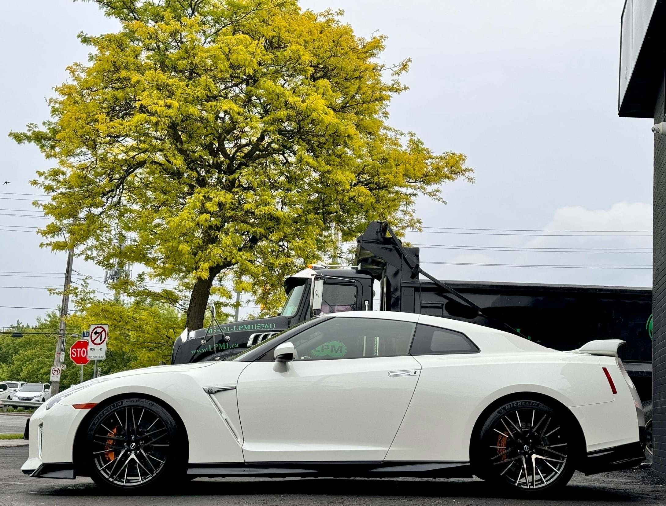 /alphaautosales/2023-Nissan-GT-R-3417796084592821.jpg