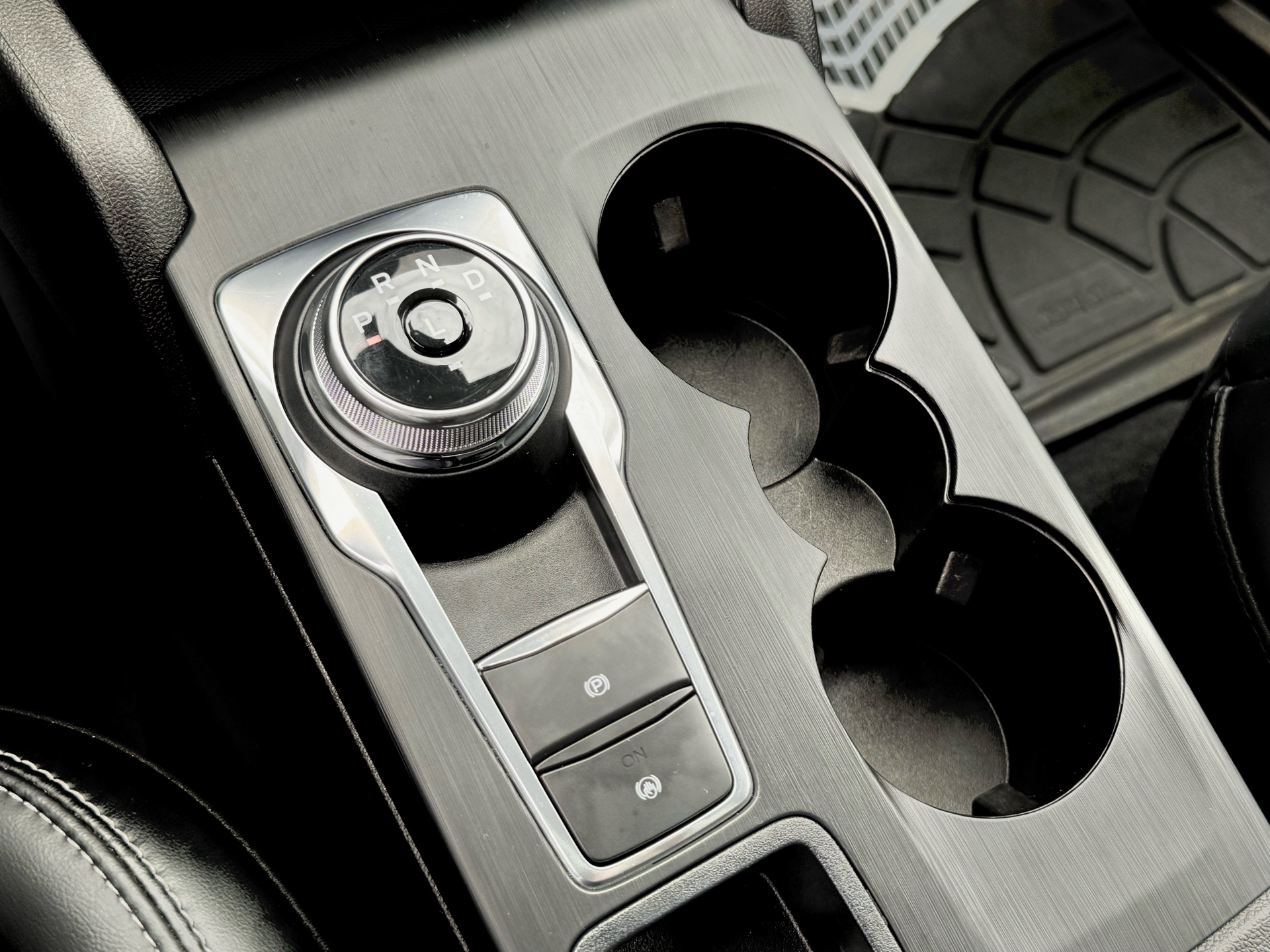 /alphaautosales/2024-Ford-Escape-13282326970490188.jpg