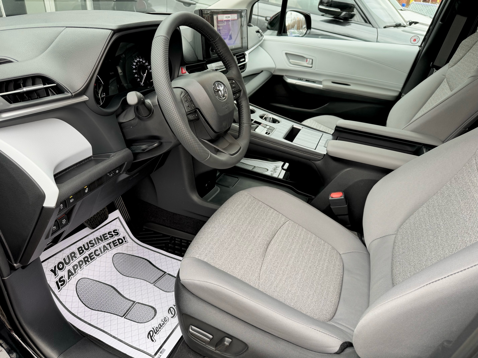 /alphaautosales/2025-Toyota-Sienna-7824208534142765.jpg