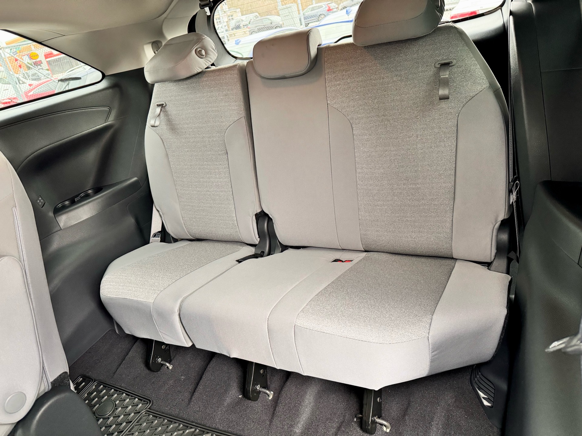 /alphaautosales/2025-Toyota-Sienna-8810136064018406.jpg