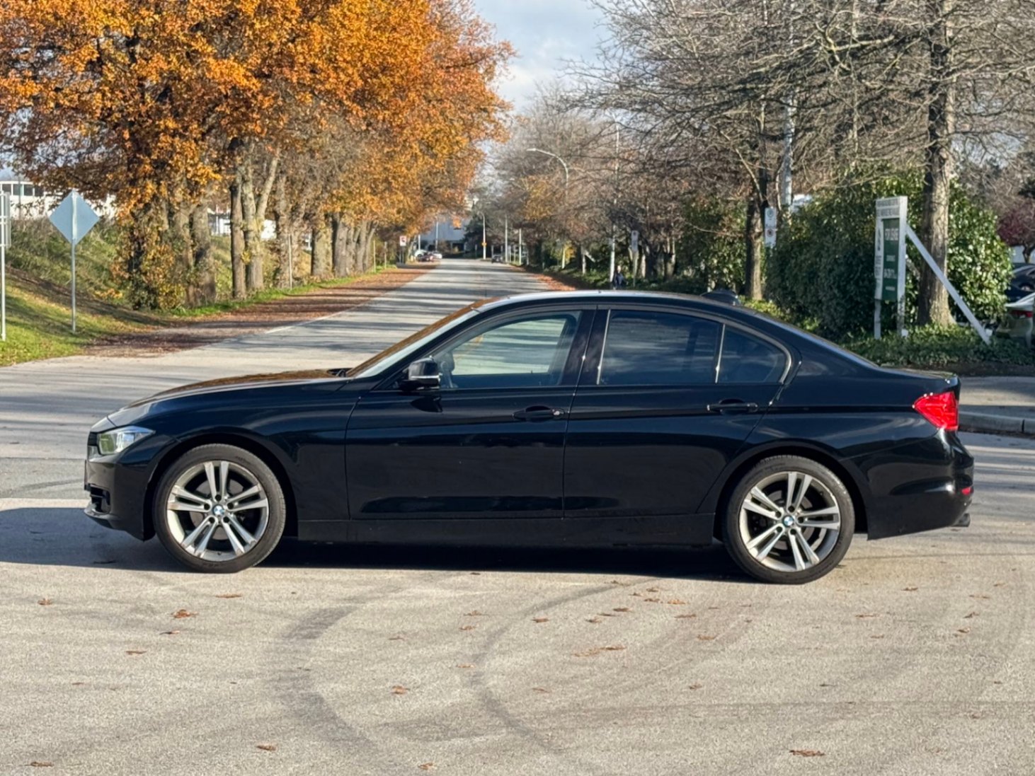 /anycarmotor/2014-BMW-3Series-9733256183495553.jpg