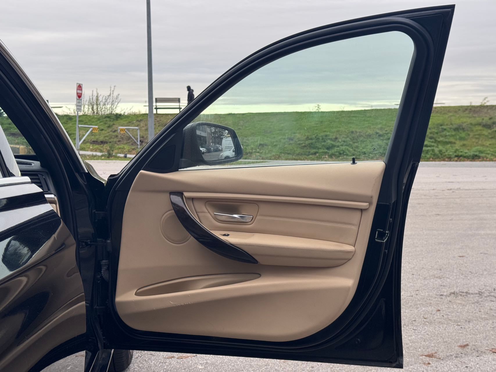 /anycarmotor/2015-BMW-3Series-44957681292755836.jpg