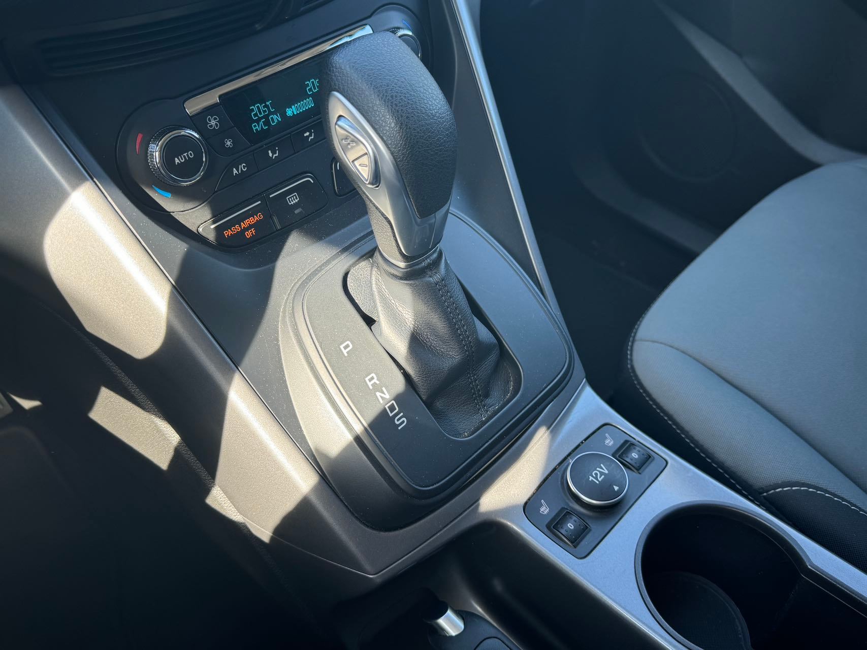/anycarmotor/2015-Ford-Escape-9755466665145456.jpg