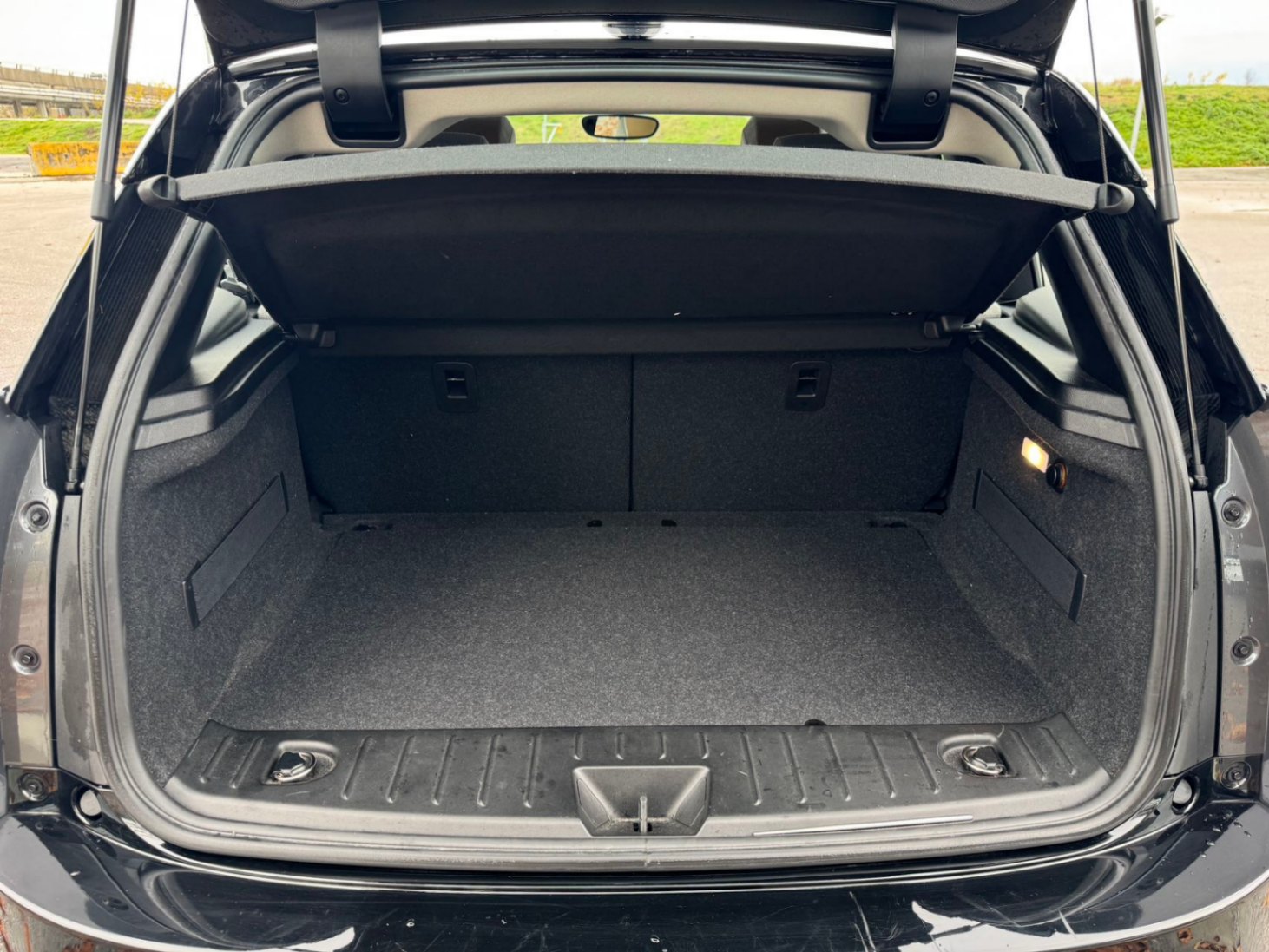 /anycarmotor/2017-BMW-I3-9310294889688169.jpg