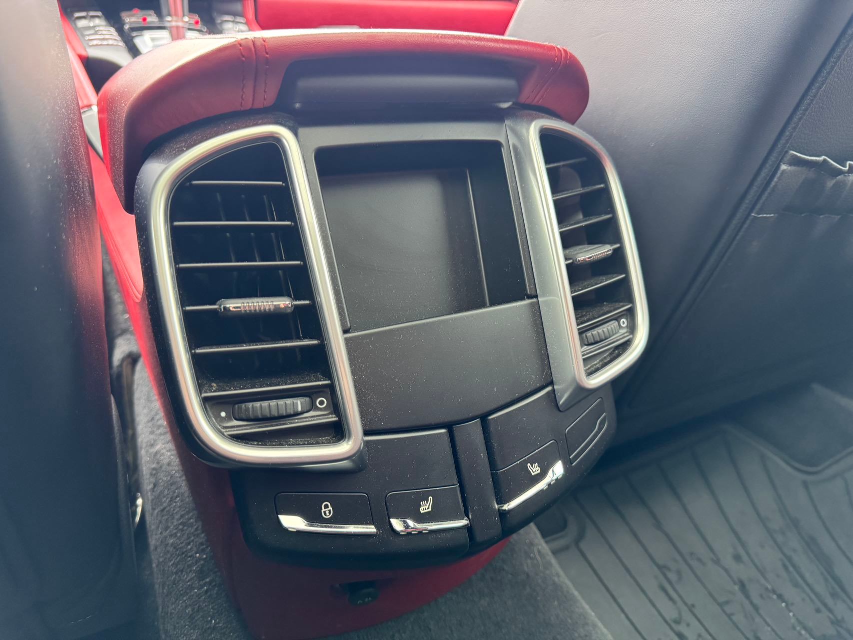 /anycarmotor/2017-Porsche-Cayenne-18311033704311797.jpg
