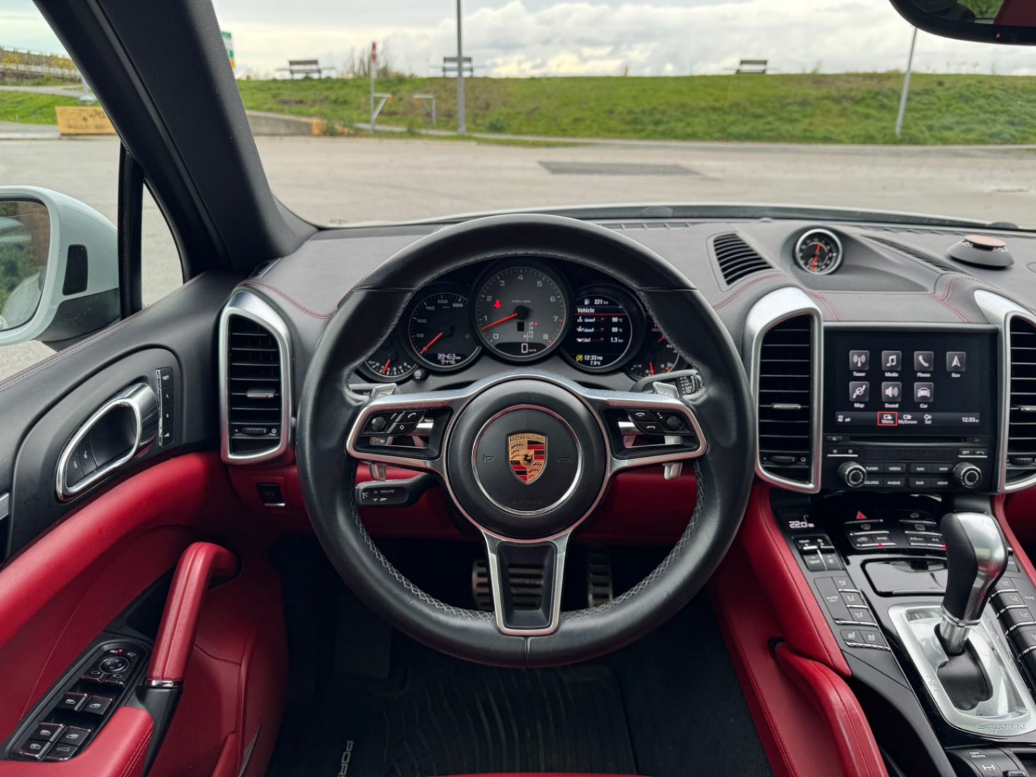 /anycarmotor/2017-Porsche-Cayenne-5149909835936282.jpg
