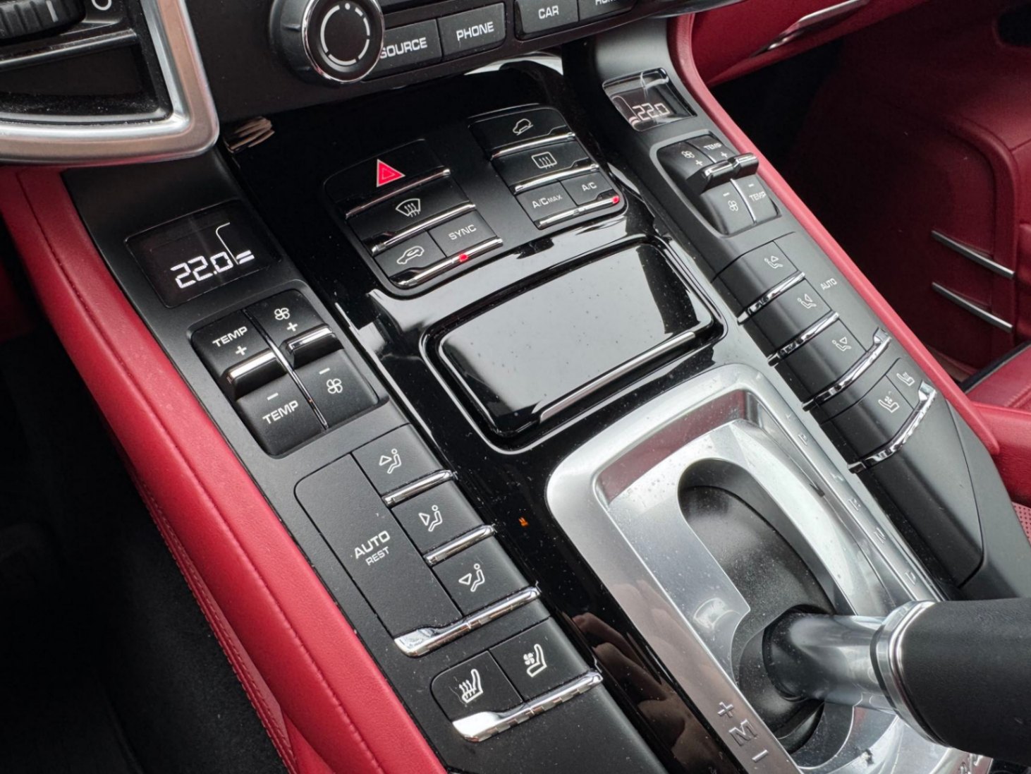 /anycarmotor/2017-Porsche-Cayenne-5320727537176411.jpg
