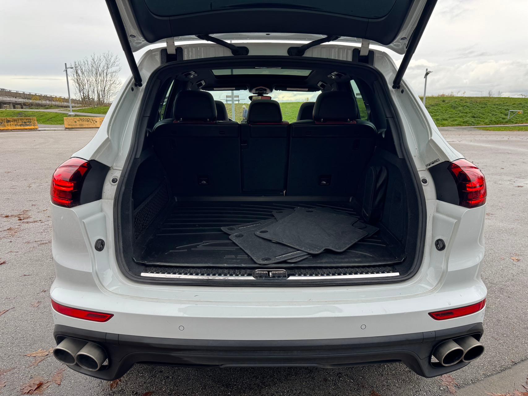 /anycarmotor/2017-Porsche-Cayenne-8446758439429232.jpg