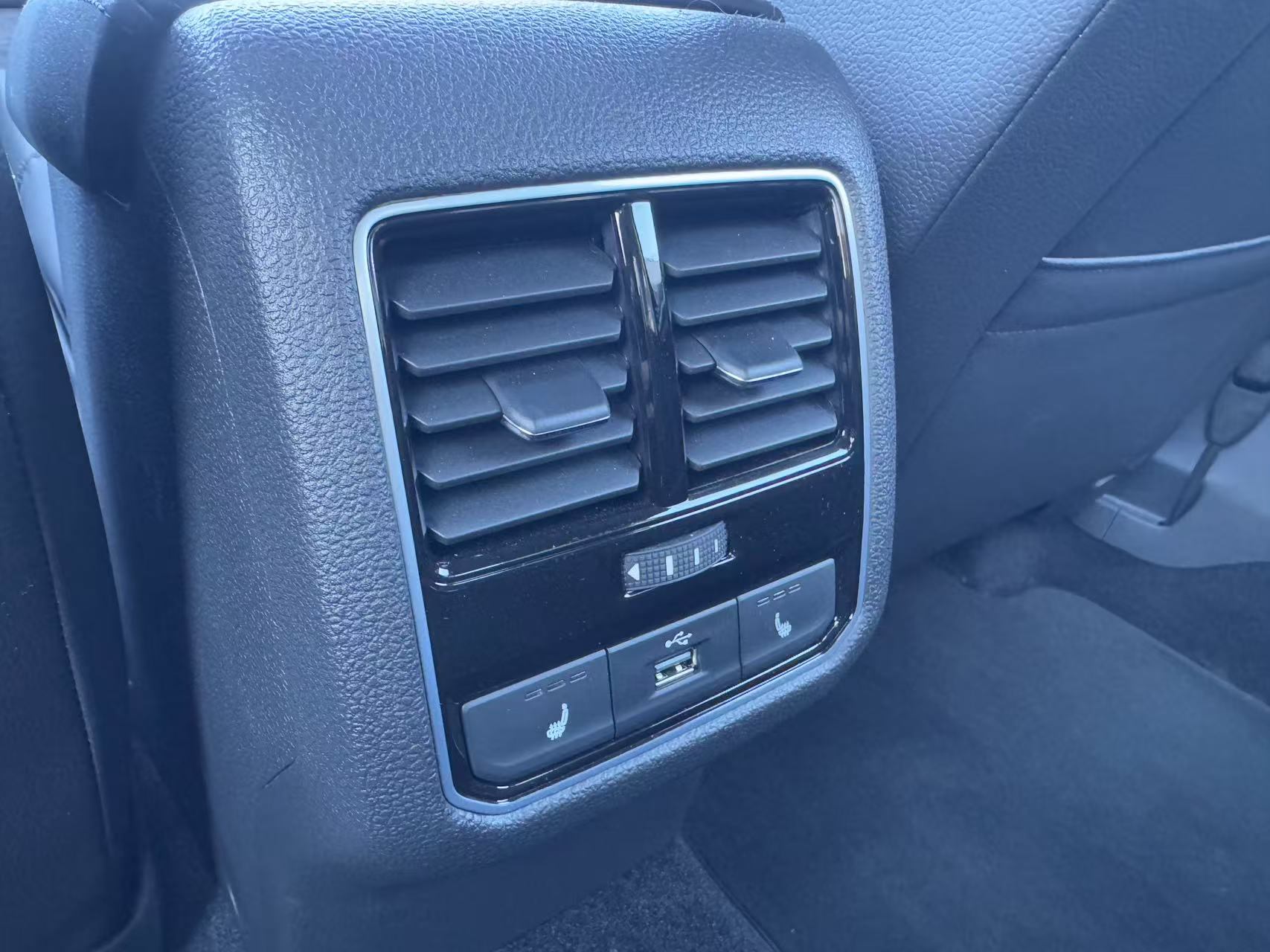 /anycarmotor/2017-Volkswagen-Passat-17213070190879787.jpg