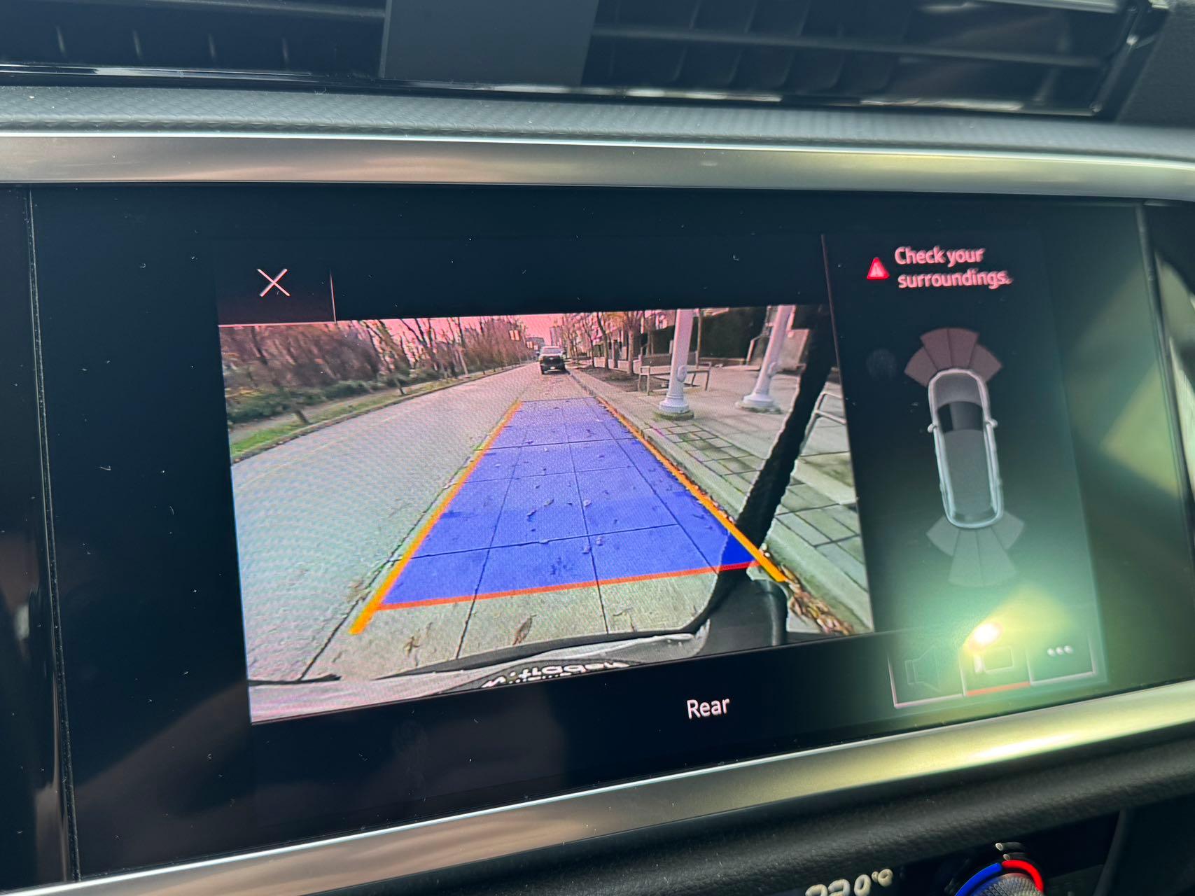 /anycarmotor/2020-Audi-Q3-23281971092294906.jpg
