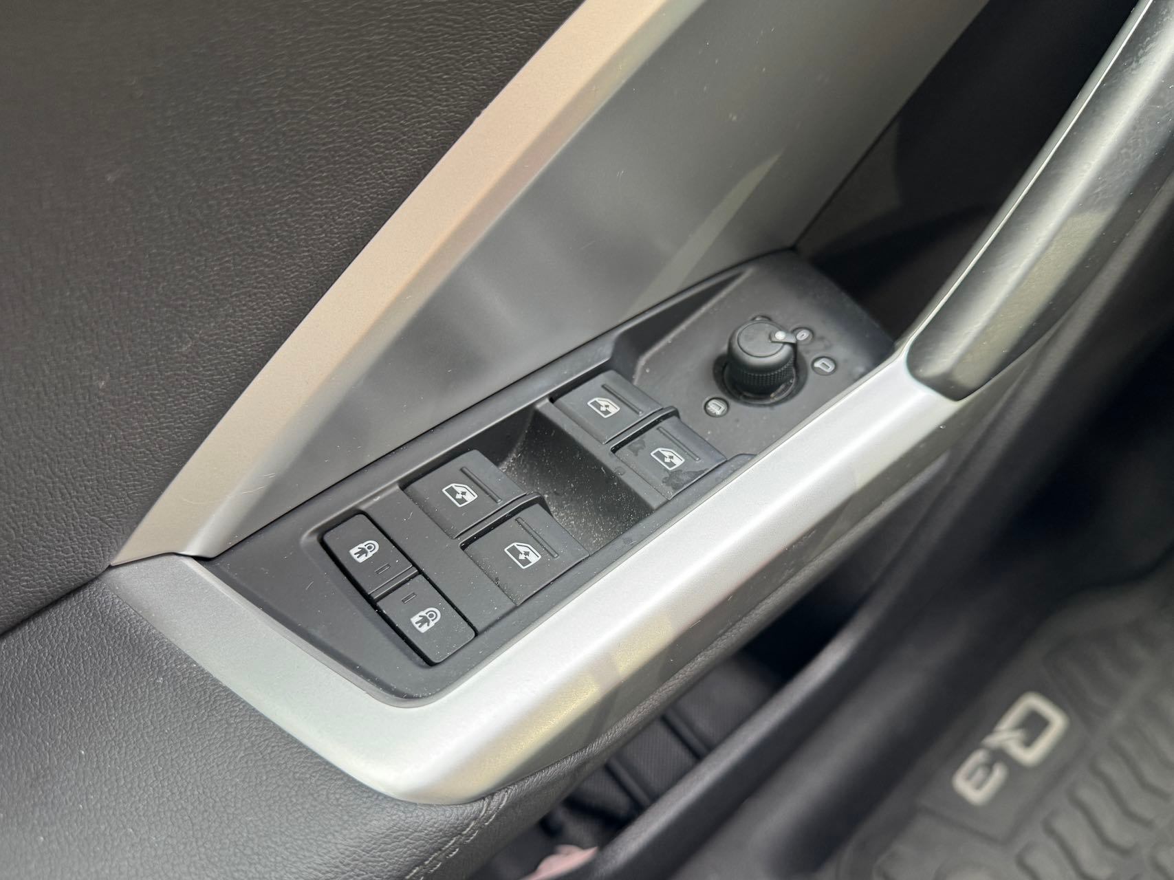 /anycarmotor/2020-Audi-Q3-5876663755872156.jpg