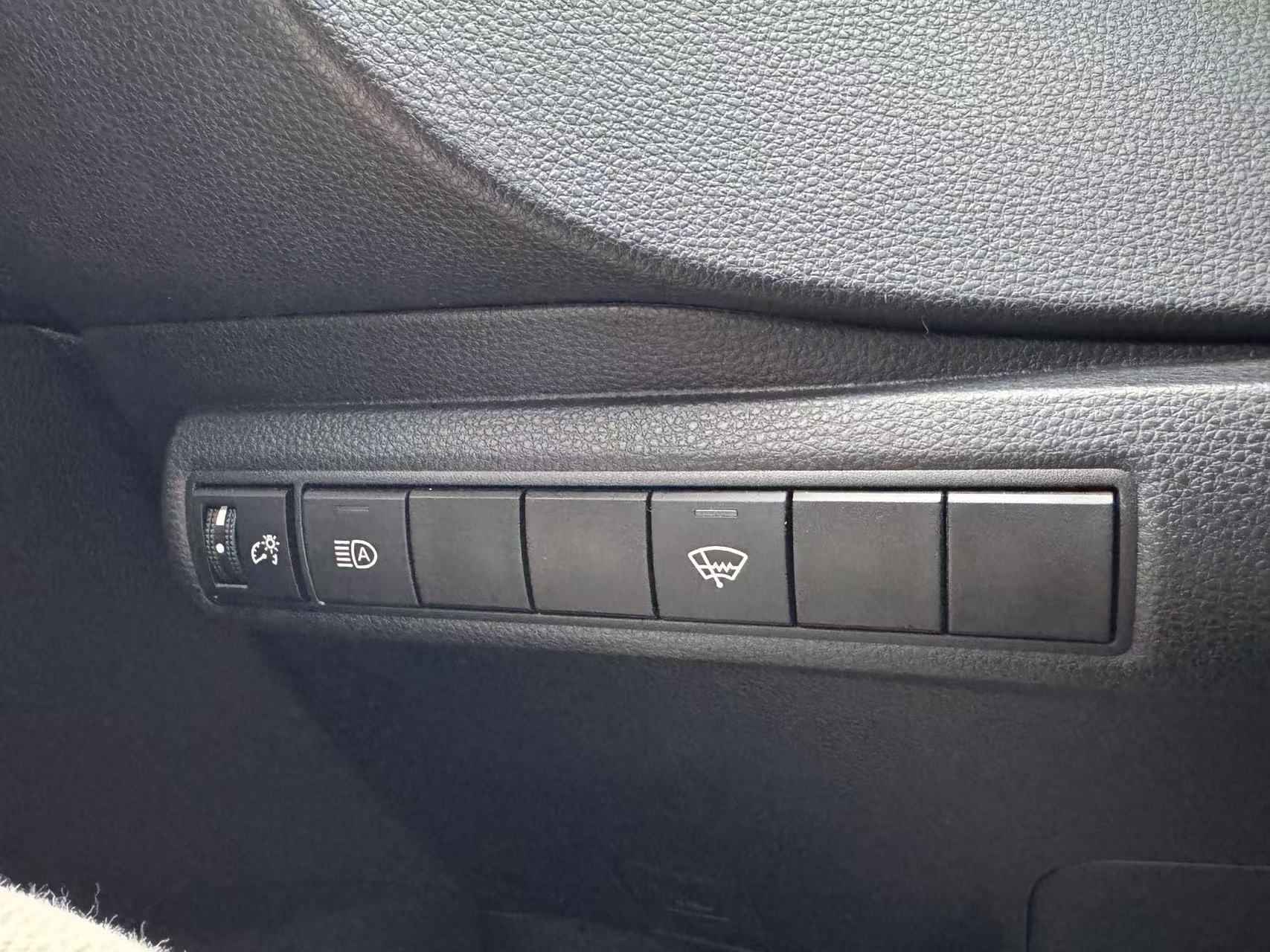 /anycarmotor/2020-Toyota-Corolla-49307807159471806.jpg