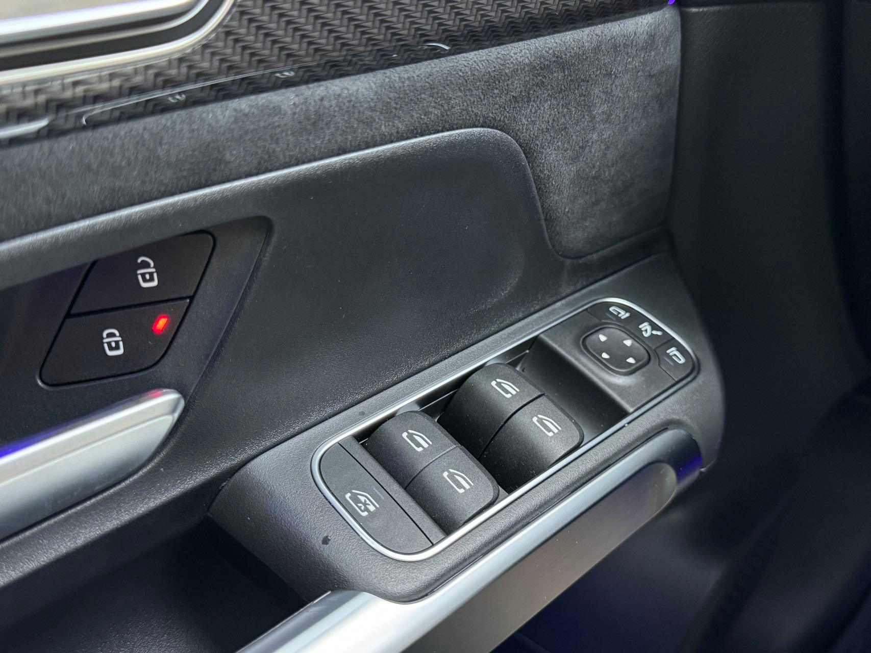 /anycarmotor/2023-Mercedes-Benz-GLB-2413408499683467.jpg