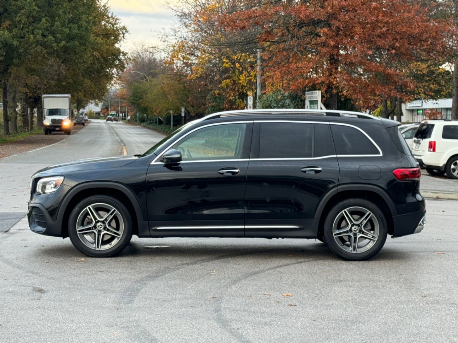/anycarmotor/2023-Mercedes-Benz-GLB-786445305321235.jpg