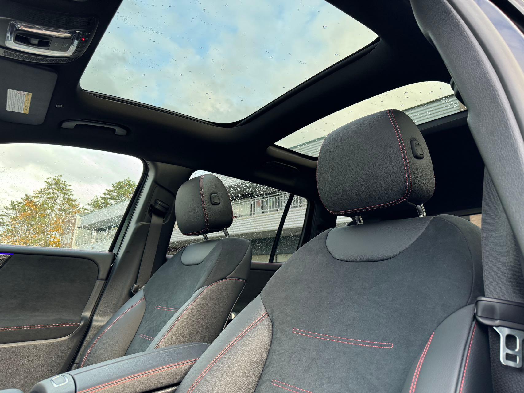 /anycarmotor/2023-Mercedes-Benz-GLB-8168730496160945.jpg