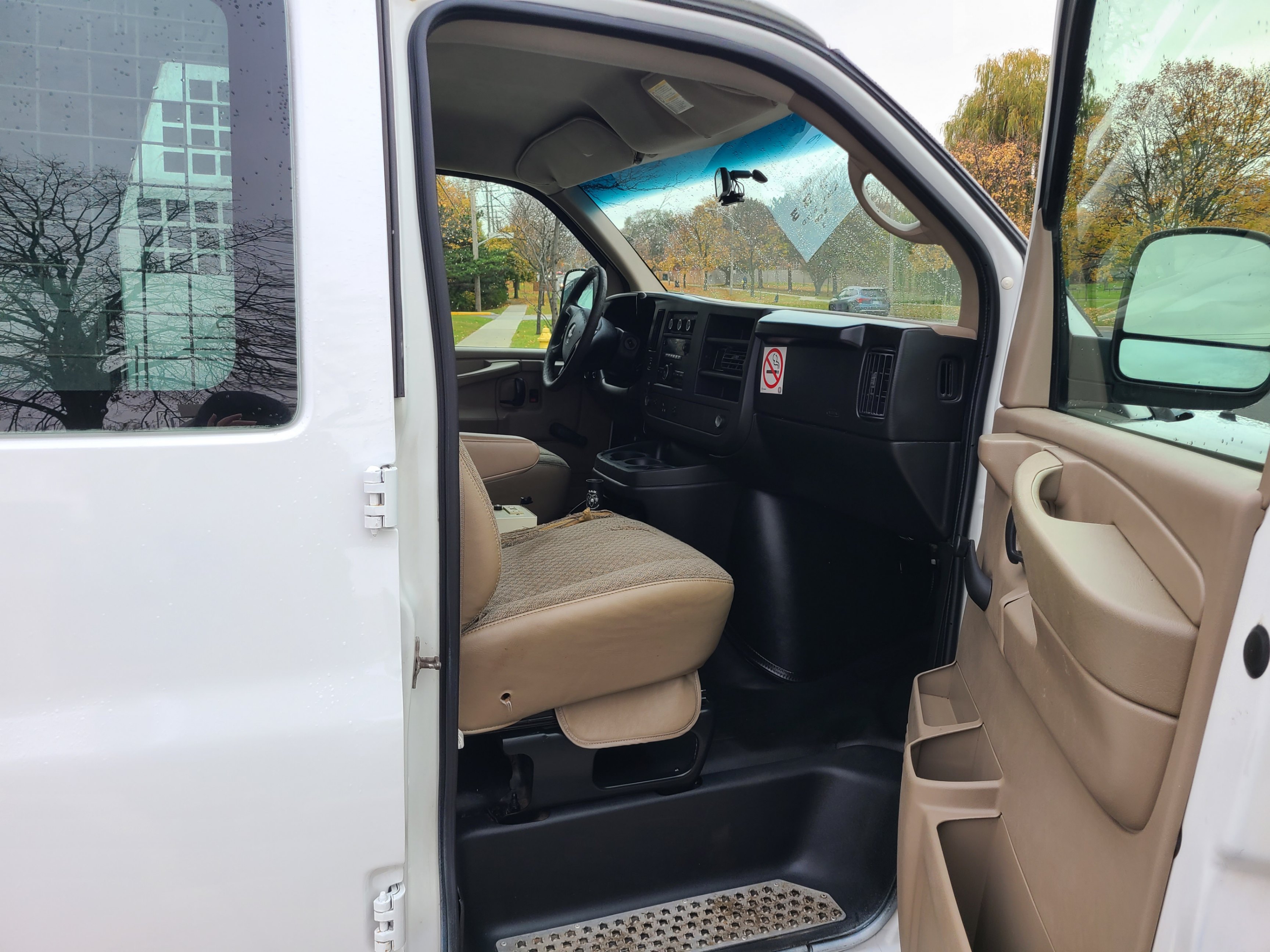 /artaautosales/2009-Chevrolet-Express-4360071088381601.jpg