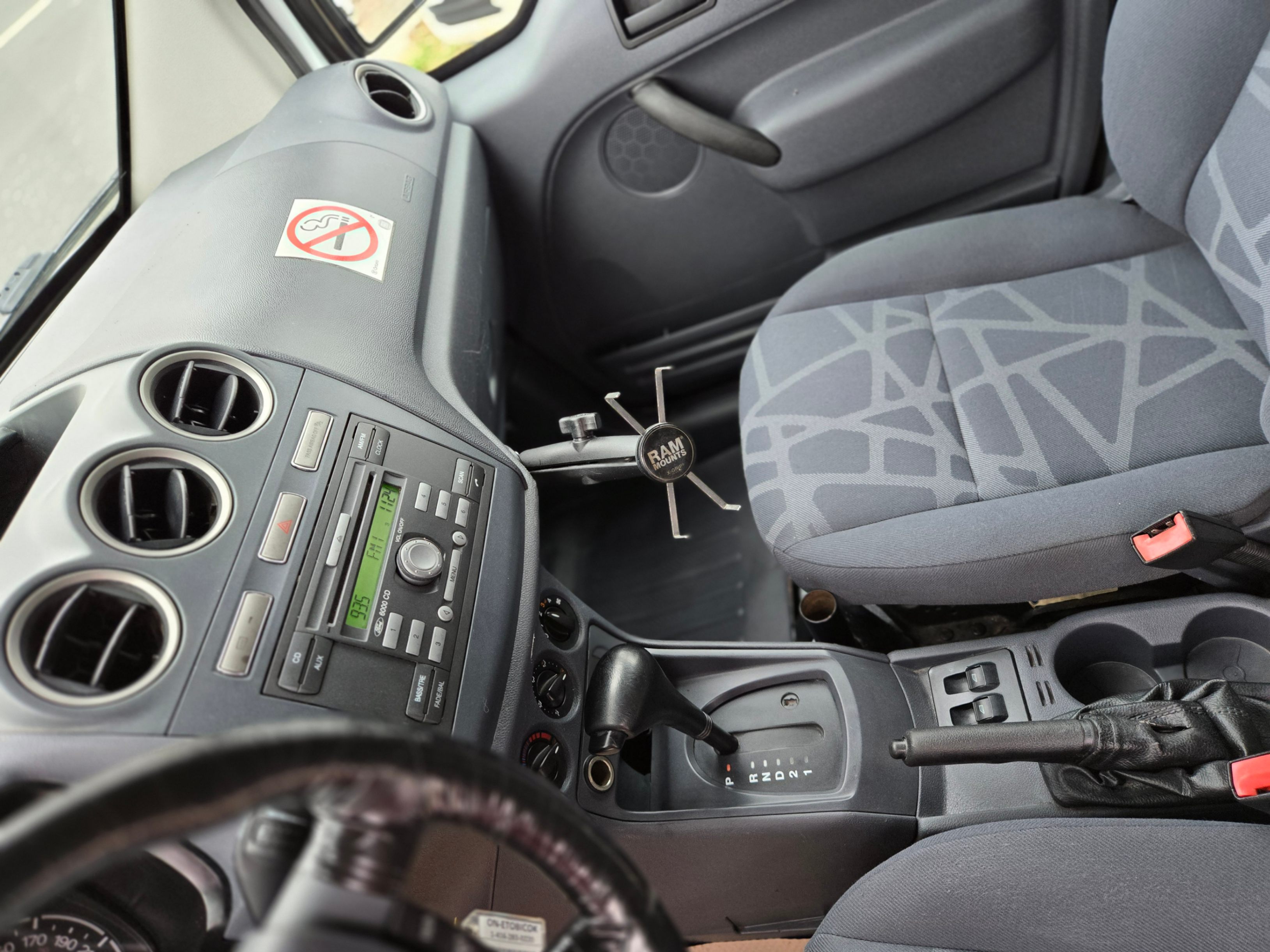 /artaautosales/2011-Ford-TransitConnect-48072963424826165.jpg