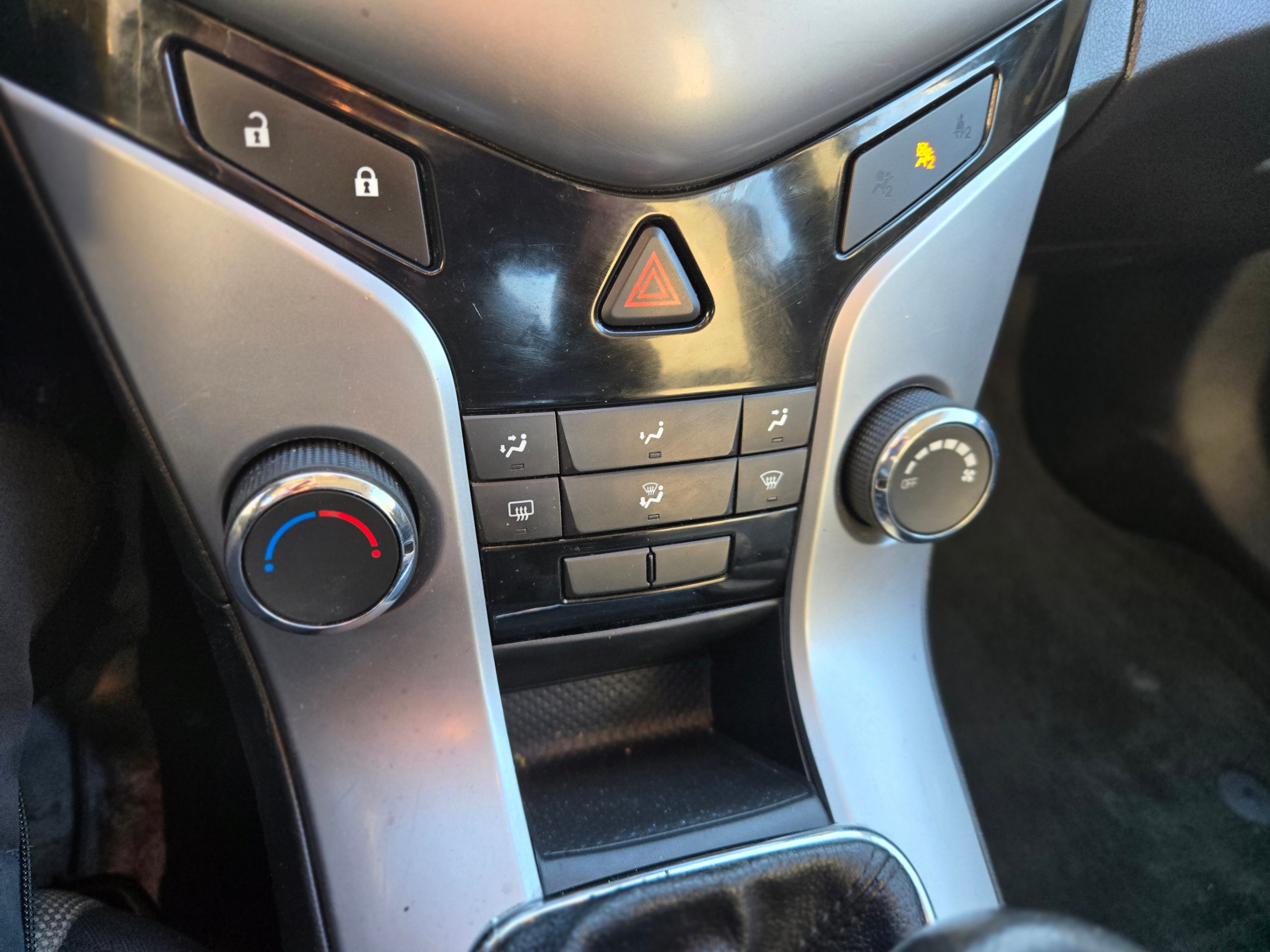 /artaautosales/2013-Chevrolet-Cruze-2021262890344666.jpg