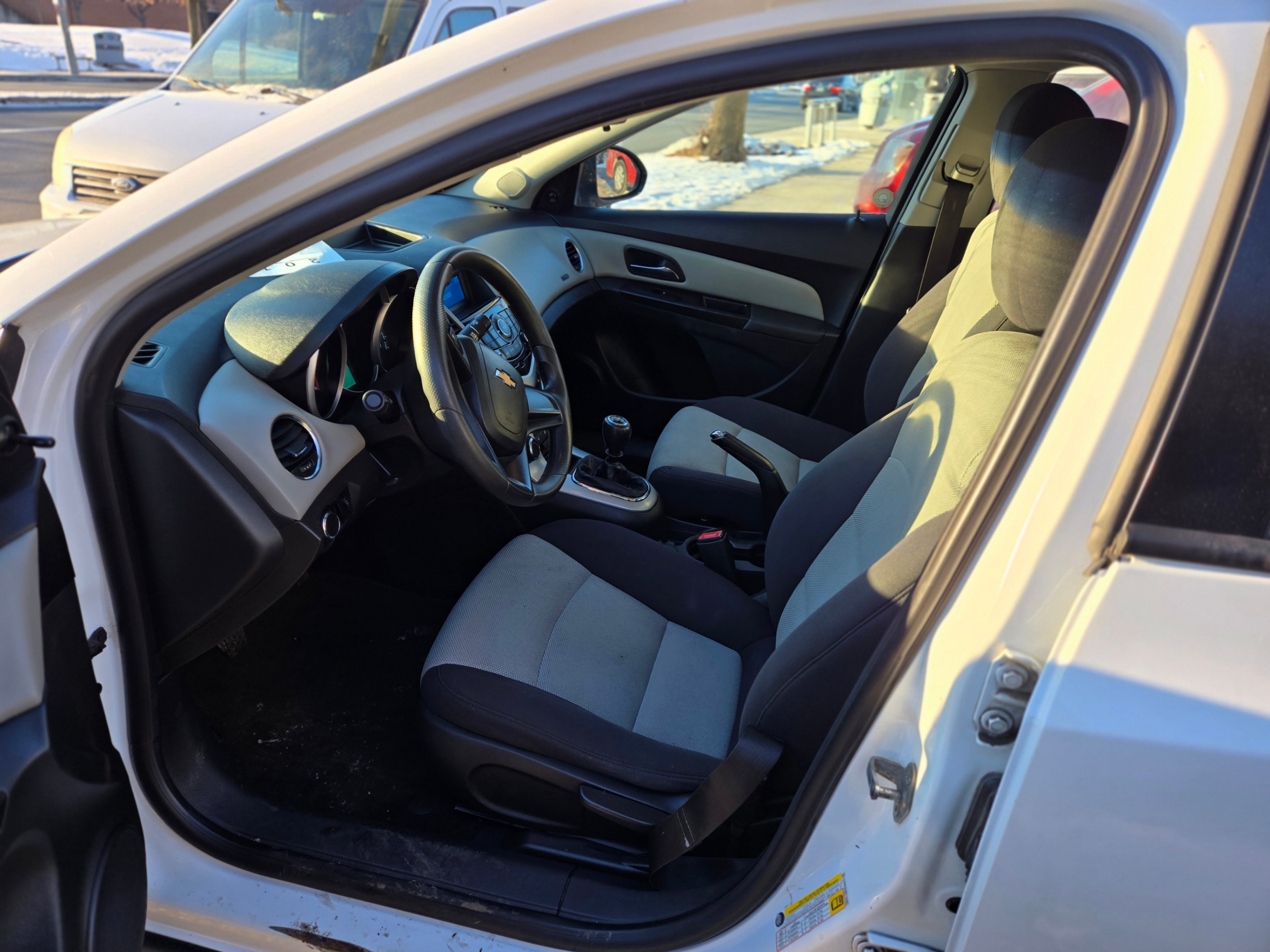 /artaautosales/2013-Chevrolet-Cruze-24357179800474094.jpg