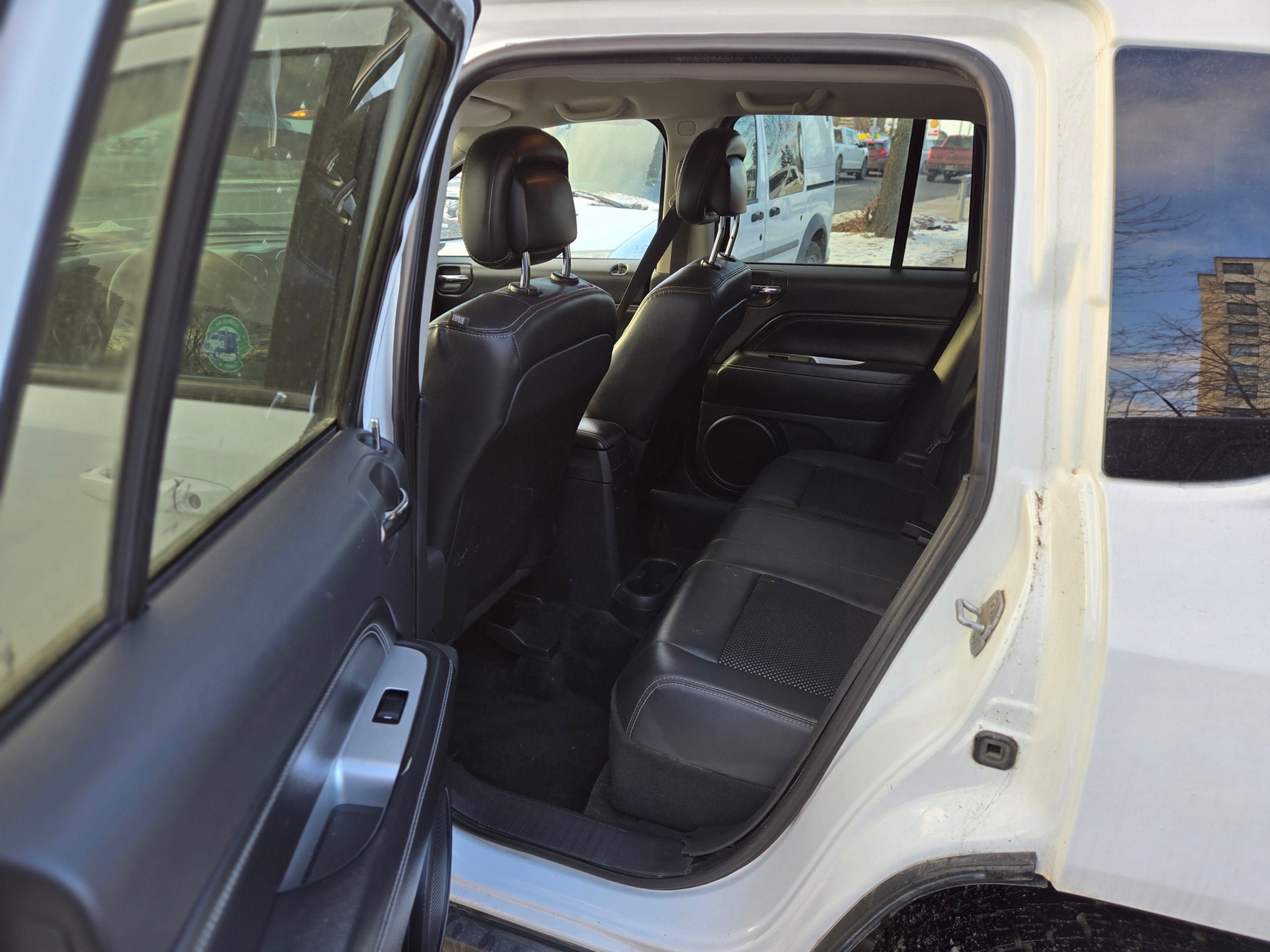 /artaautosales/2014-Jeep-Compass-022950158932469877.jpg