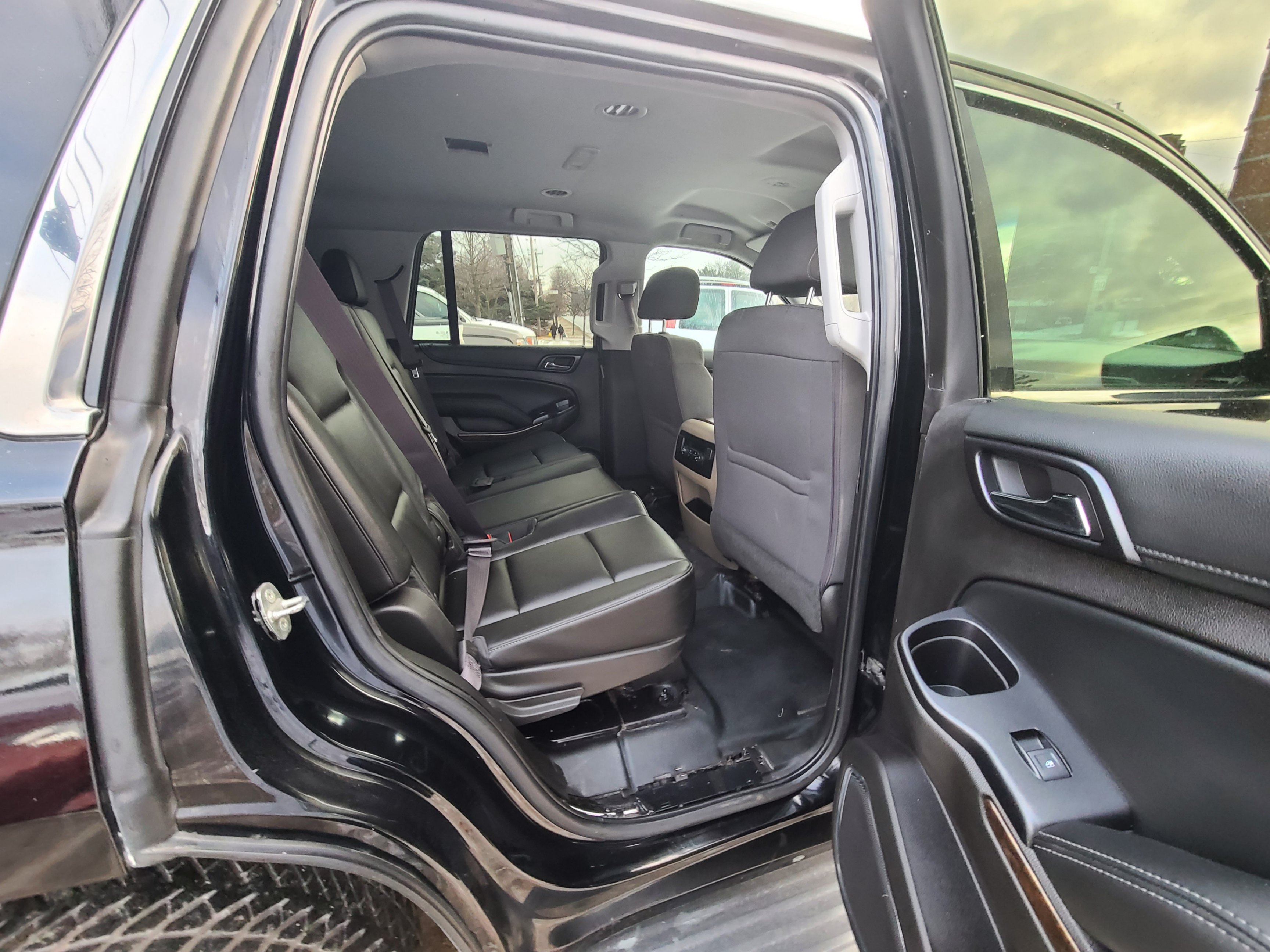 /artaautosales/2016-Chevrolet-Tahoe-5679391194335071.jpg