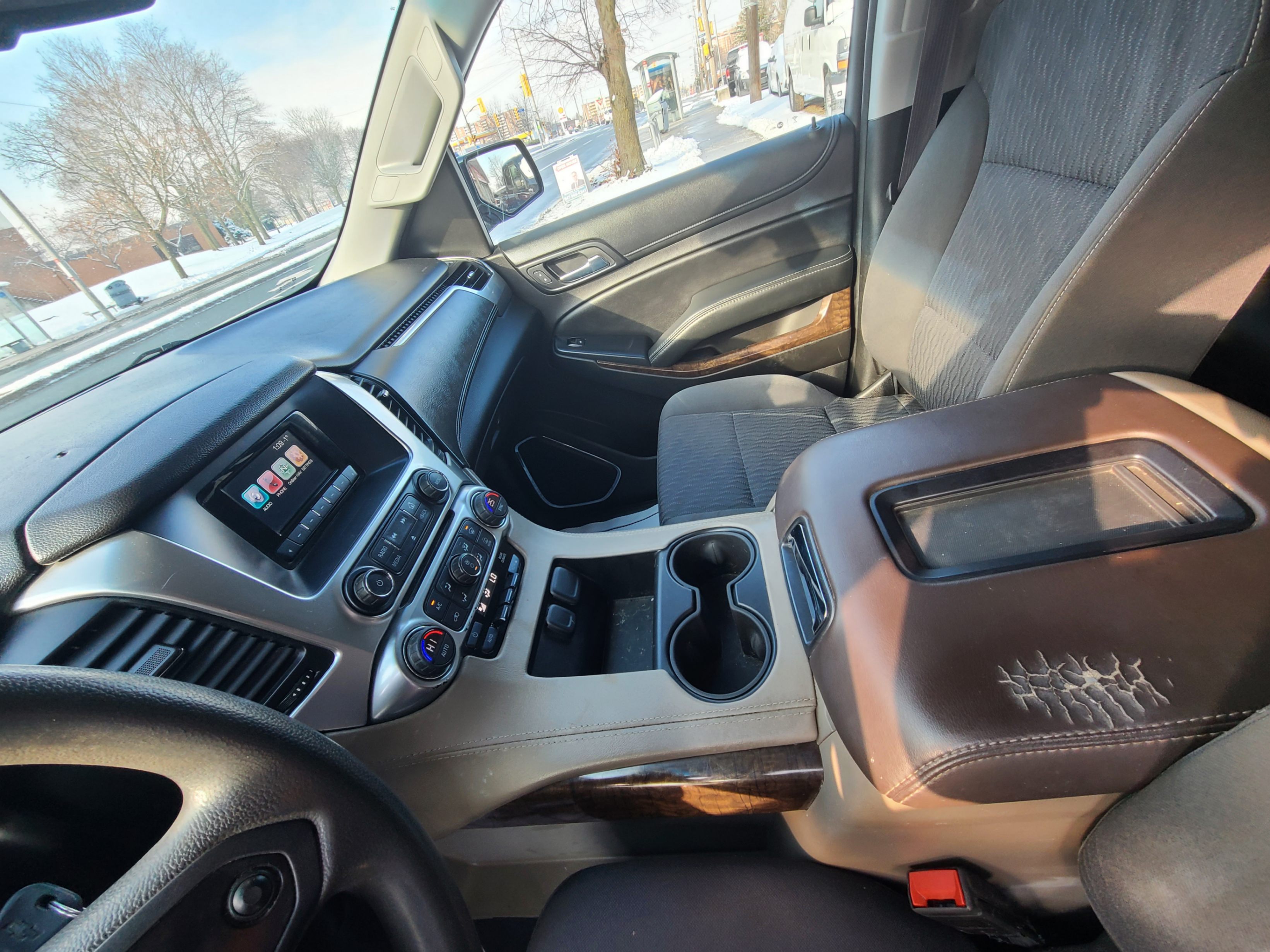 /artaautosales/2017-Chevrolet-Tahoe-49249838126866075.jpg