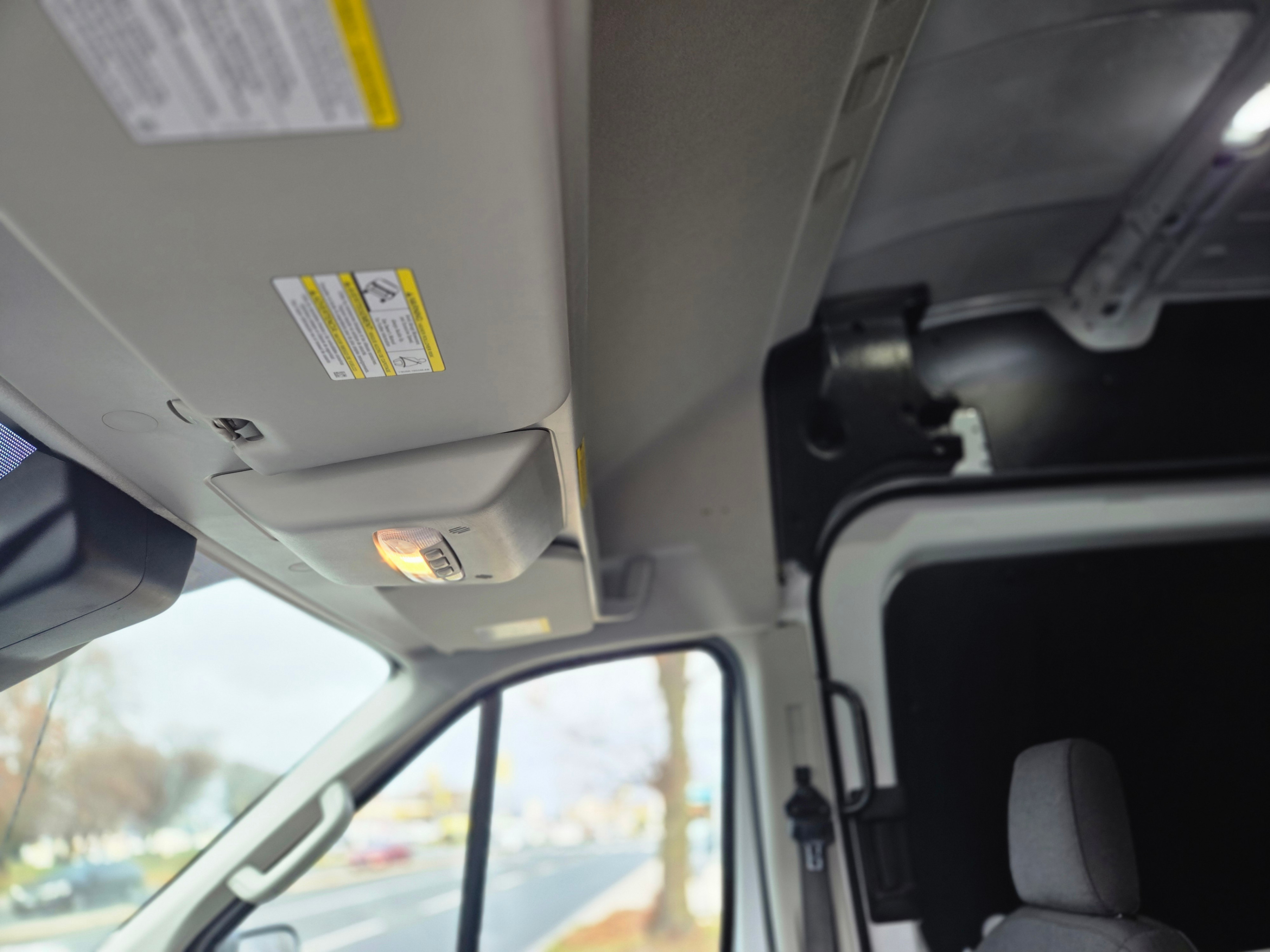 /artaautosales/2019-Ford-Transit-2988702823982634.jpg