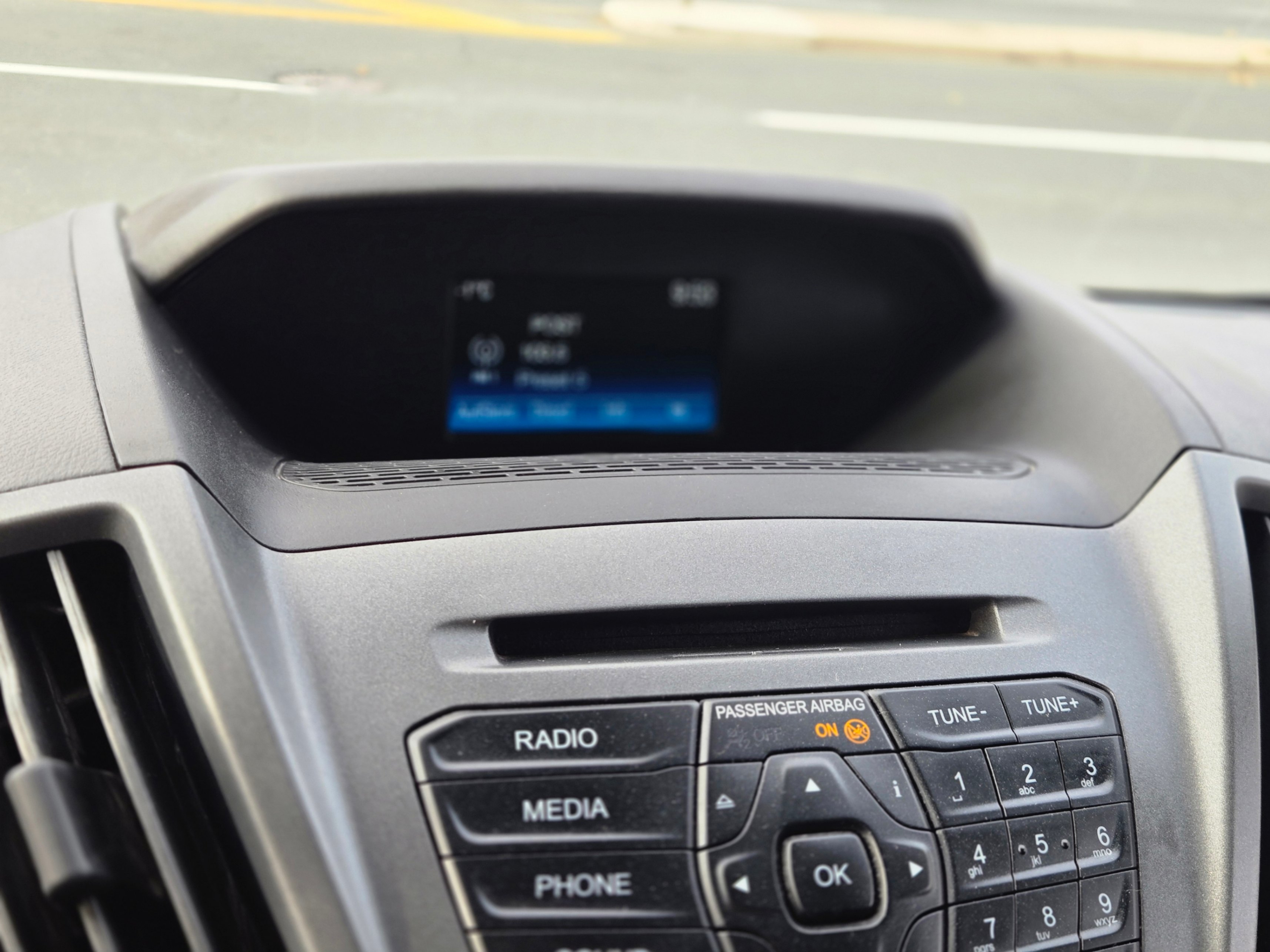 /artaautosales/2019-Ford-Transit-7286871202433143.jpg
