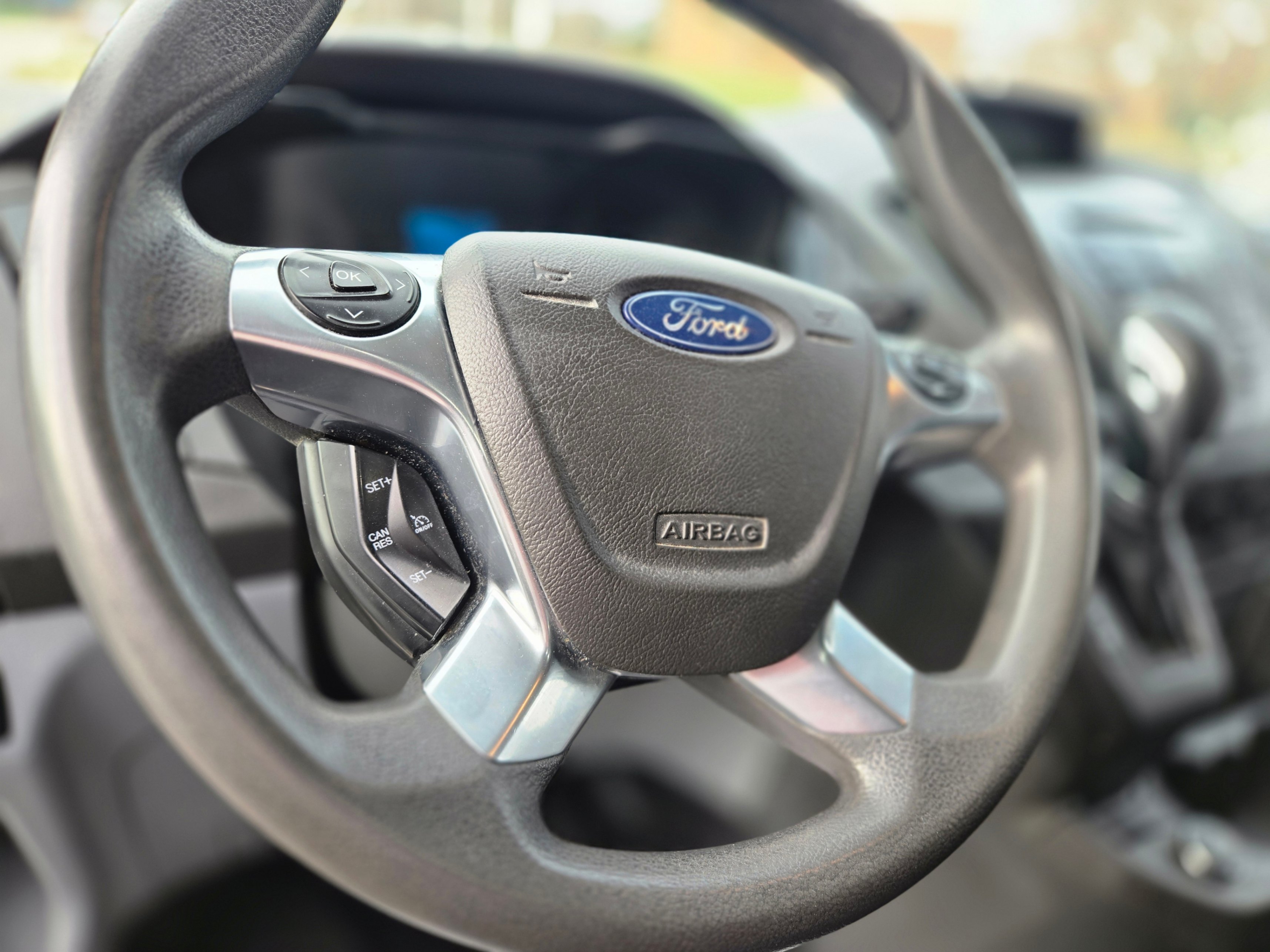 /artaautosales/2019-Ford-Transit-9518351258750777.jpg