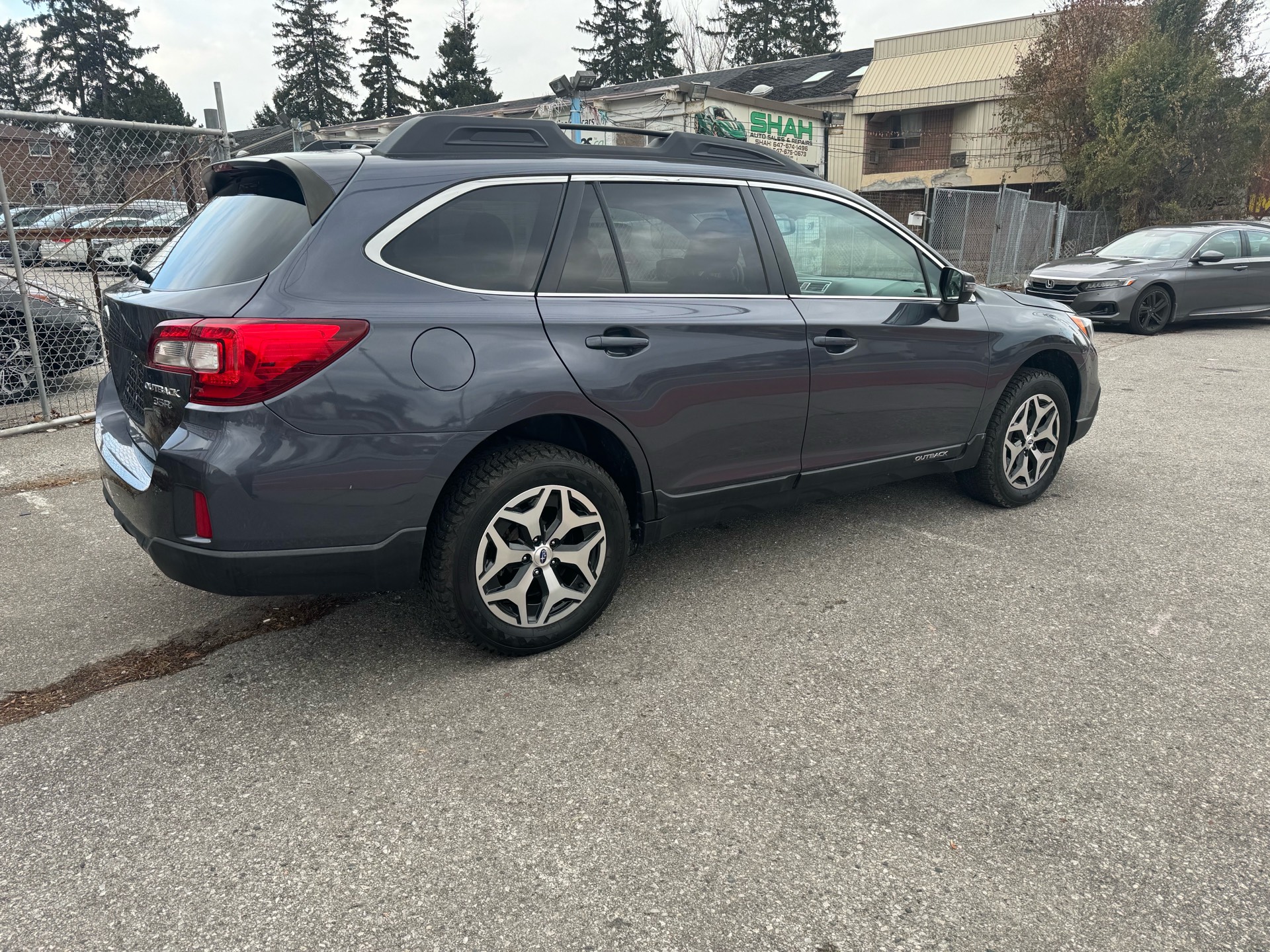 /aryaanmotors/2016-Subaru-Outback-48682075883575204.jpg