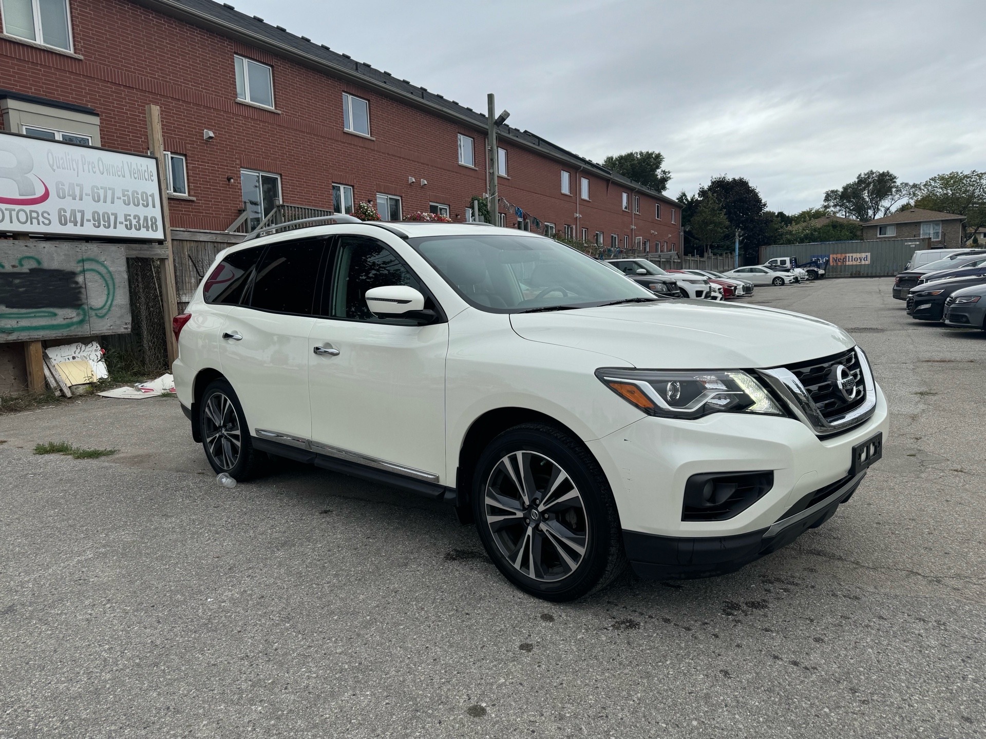 /aryaanmotors/2017-Nissan-Pathfinder-8759890298081145.jpg