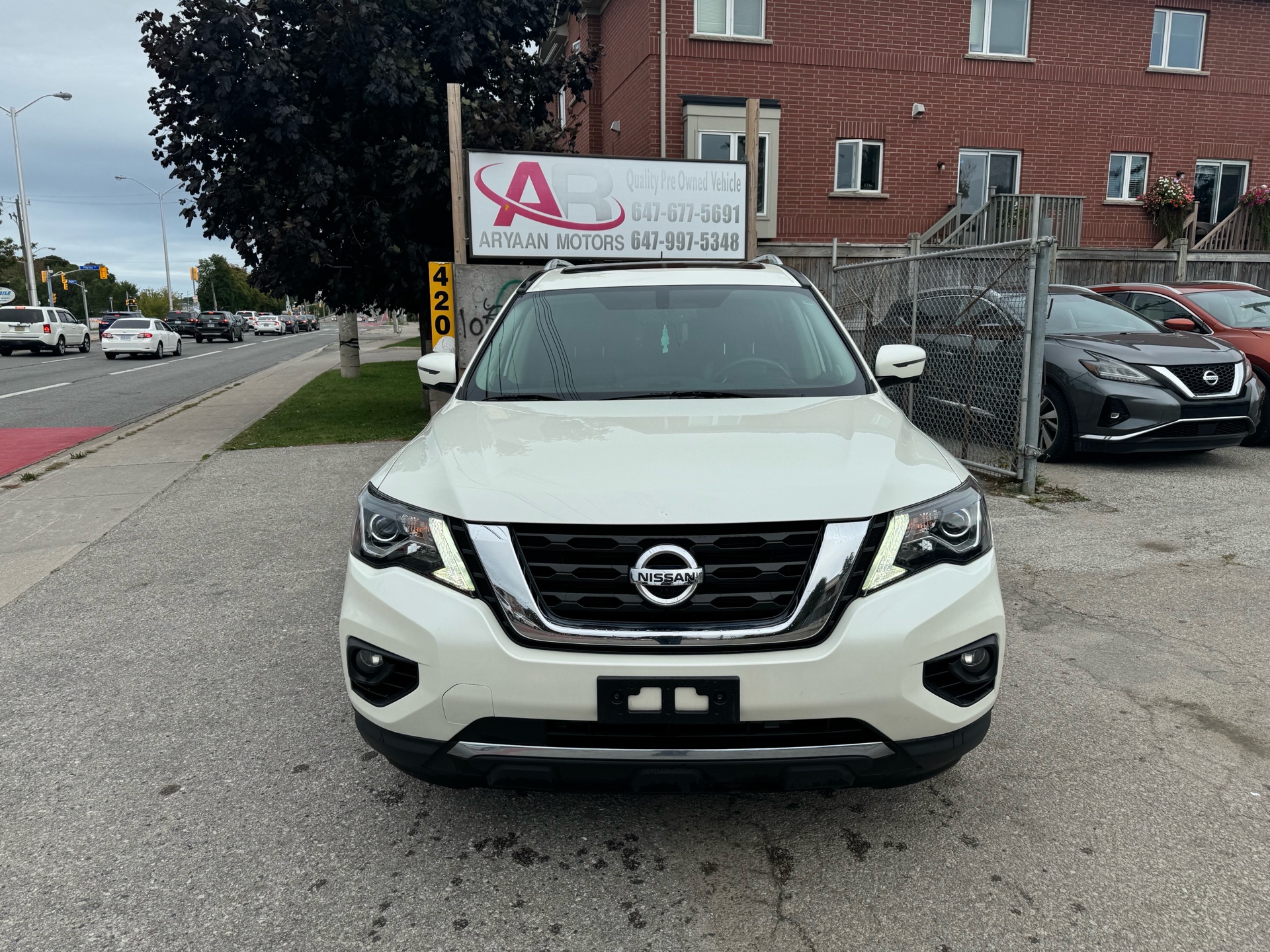 /aryaanmotors/2017-Nissan-Pathfinder-9249231887803631.jpg