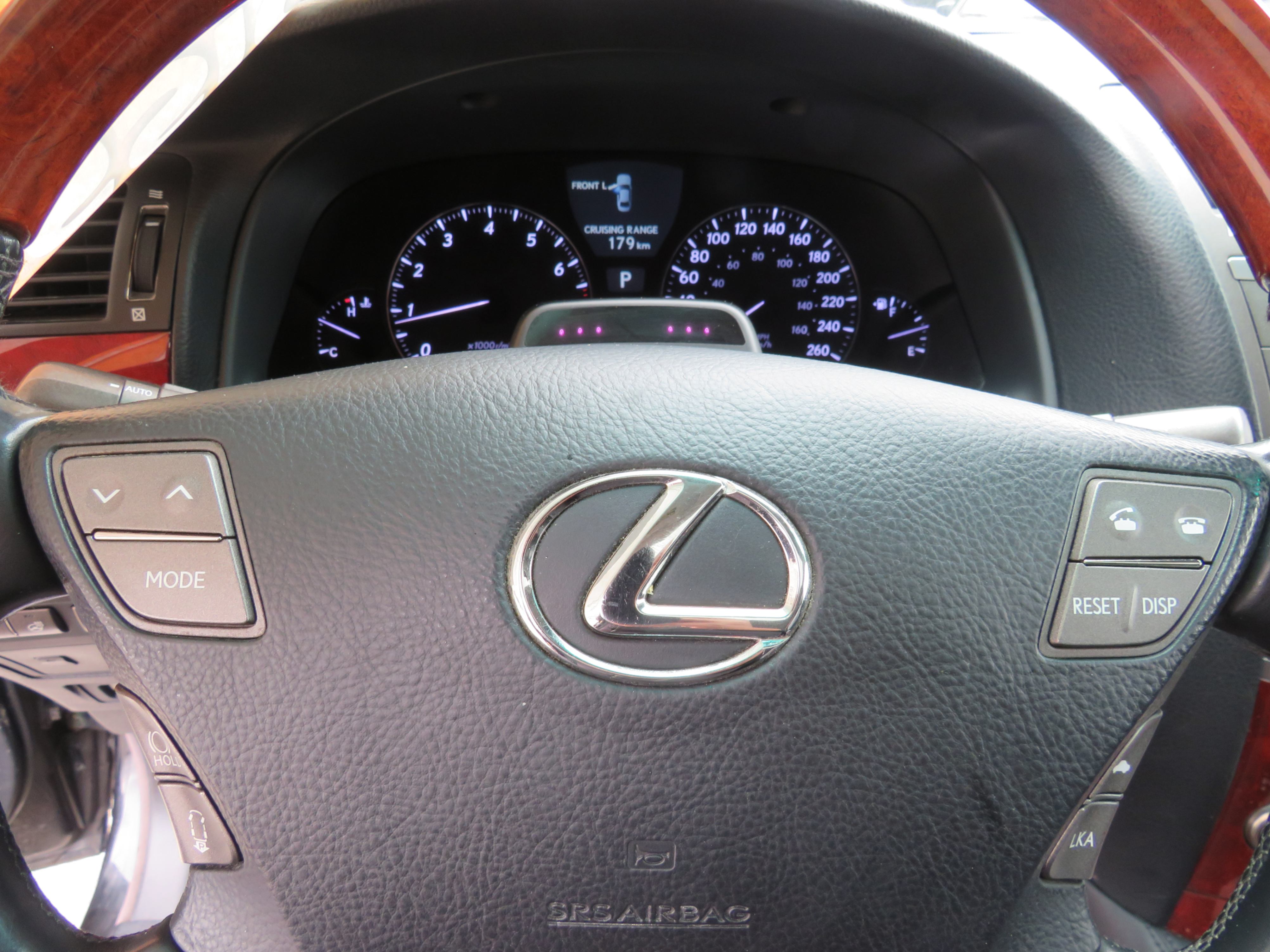 /aspireauto/2010-Lexus-LS460-5714644900551407.jpg