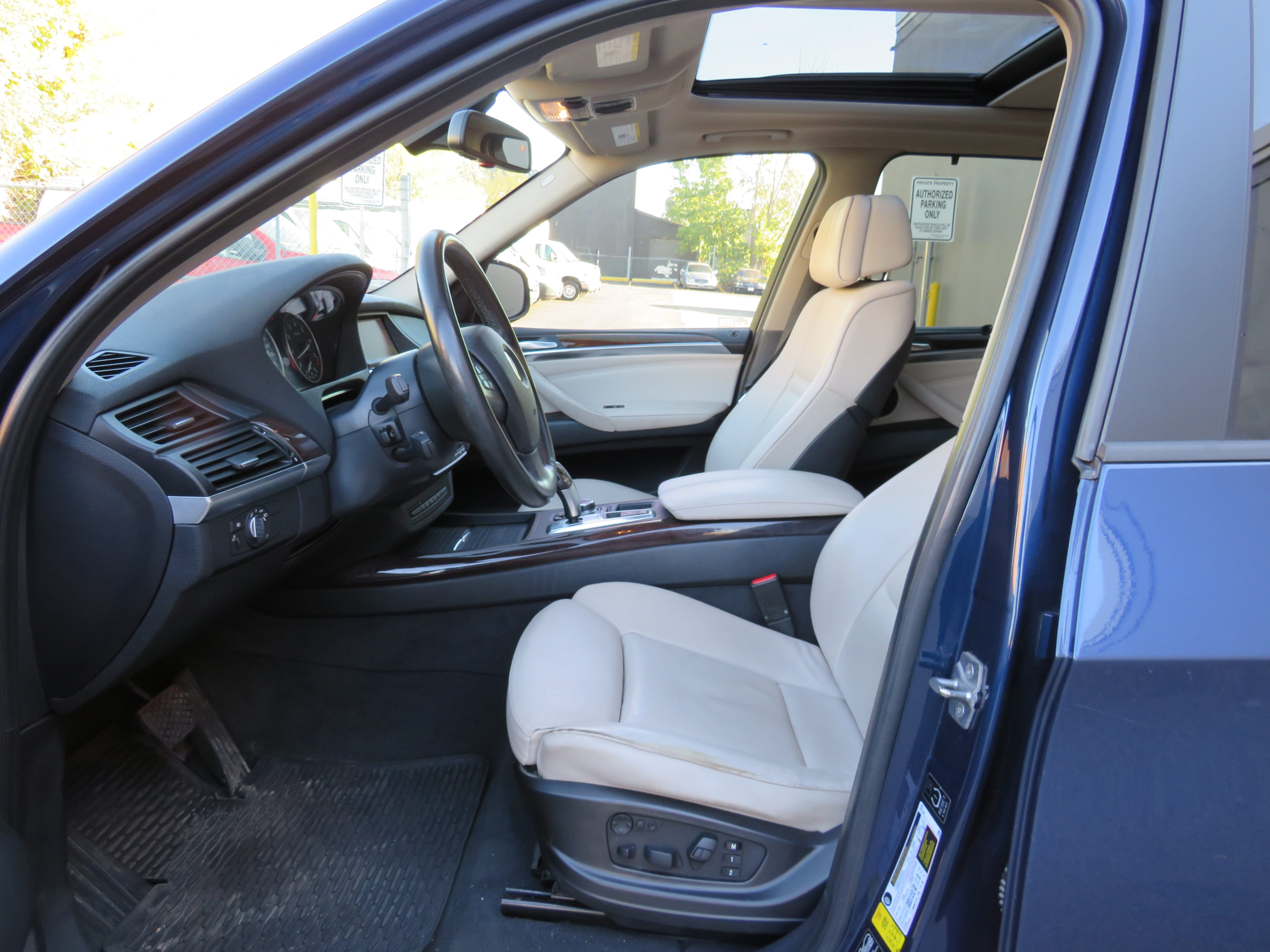 /aspireauto/2011-BMW-X5-7358785917777959.jpg