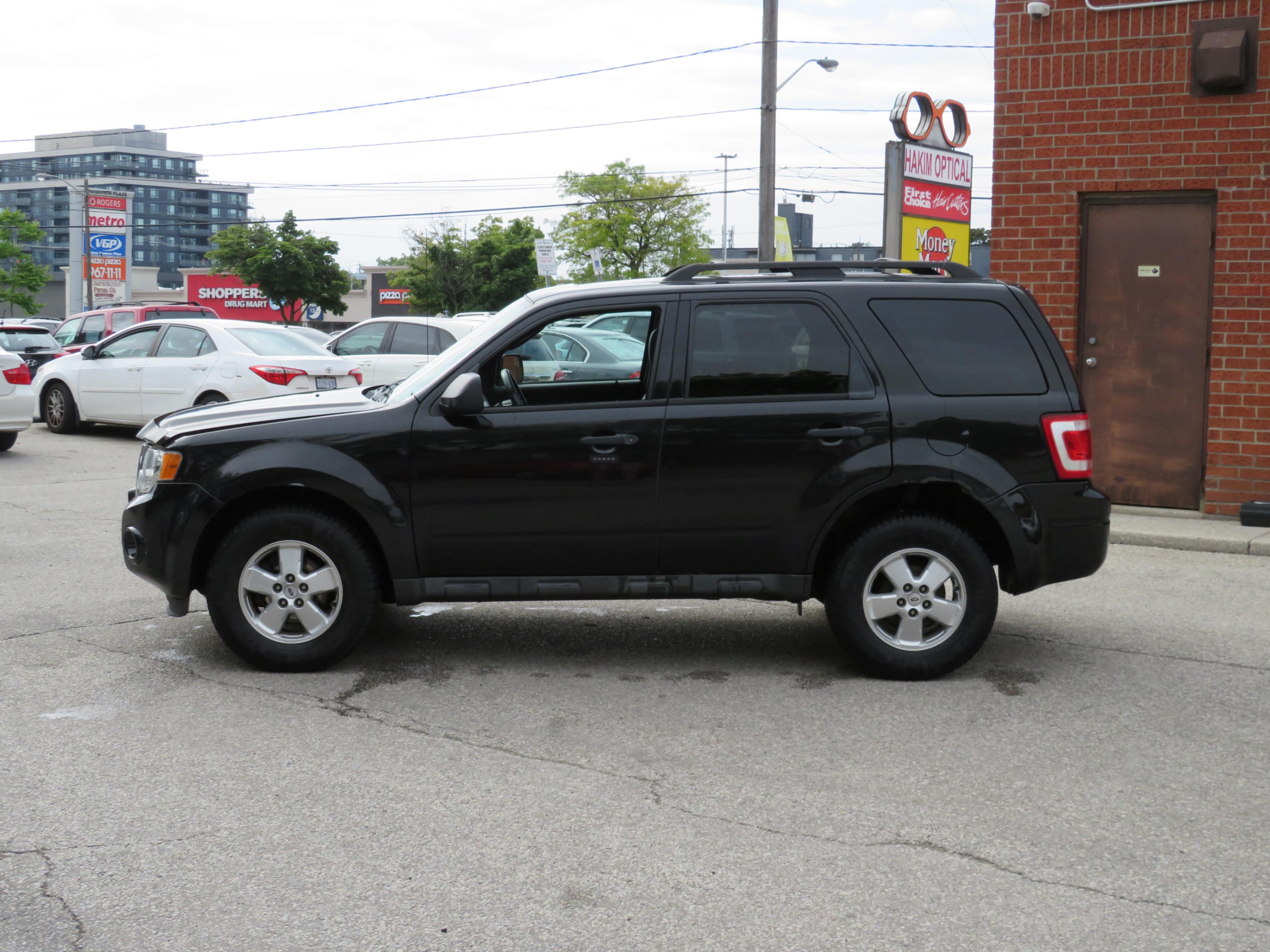 /aspireauto/2011-Ford-Escape-17046967962272297.jpg