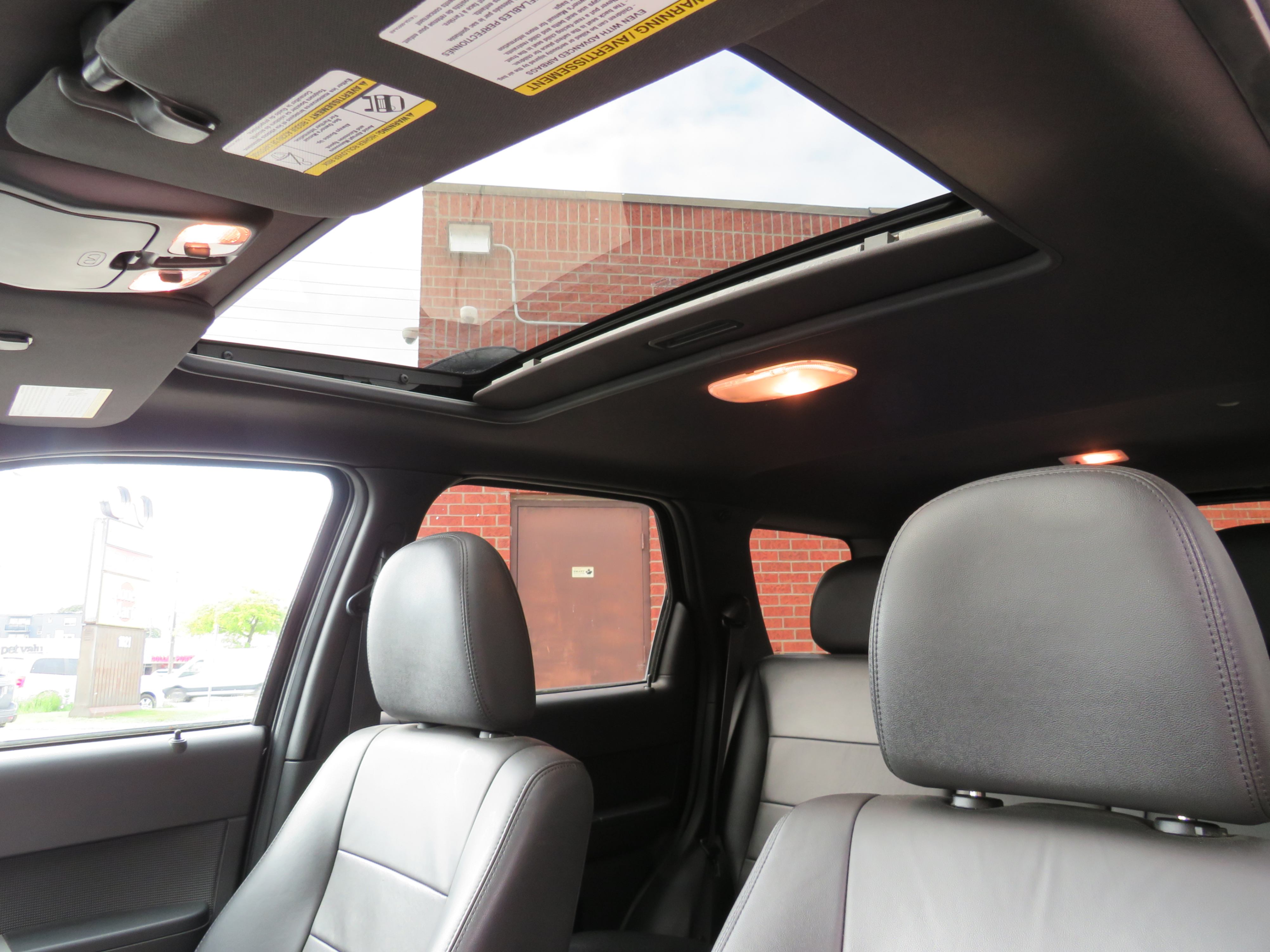 /aspireauto/2011-Ford-Escape-21789378995251596.jpg