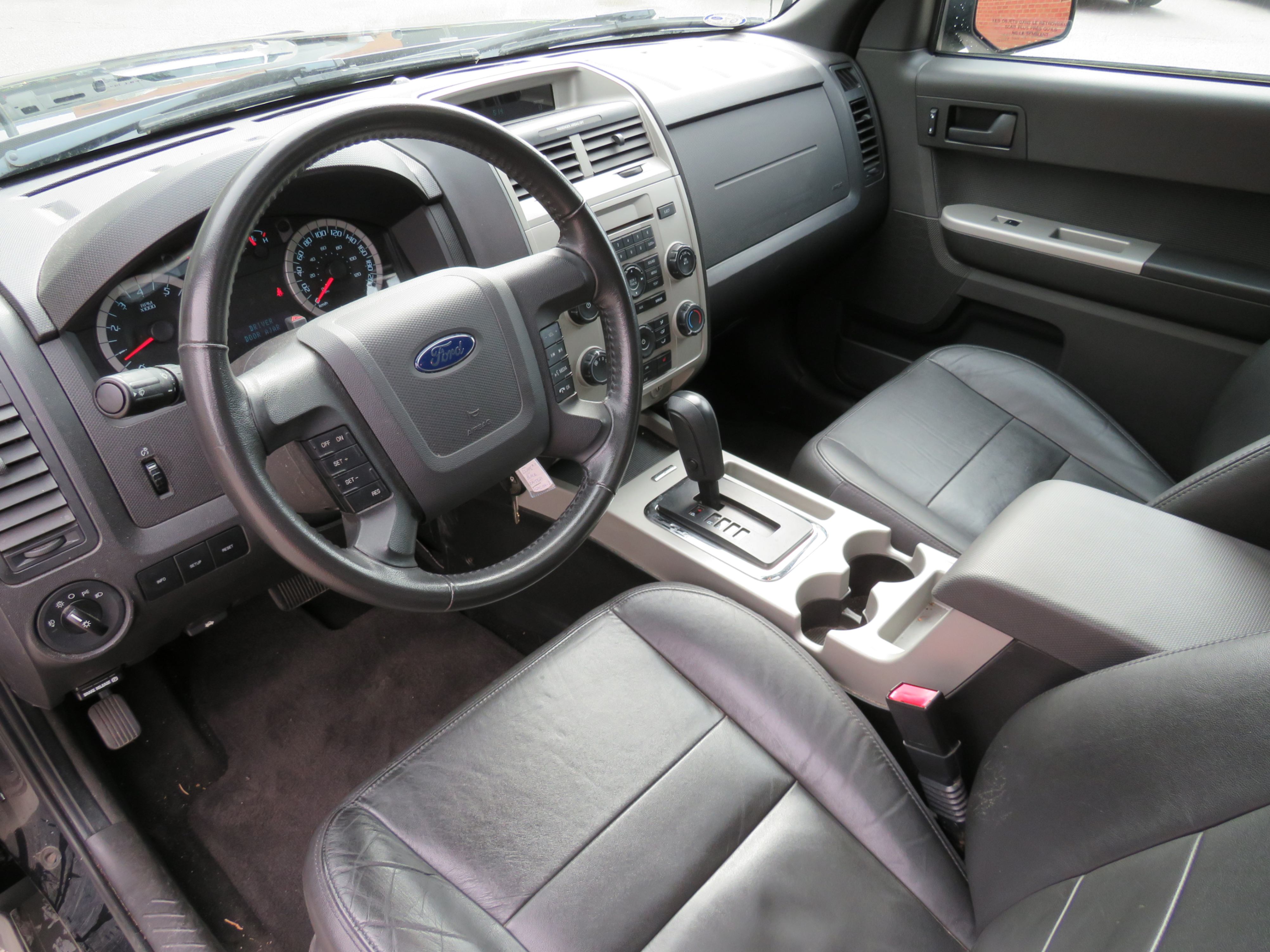 /aspireauto/2011-Ford-Escape-6668063077035395.jpg
