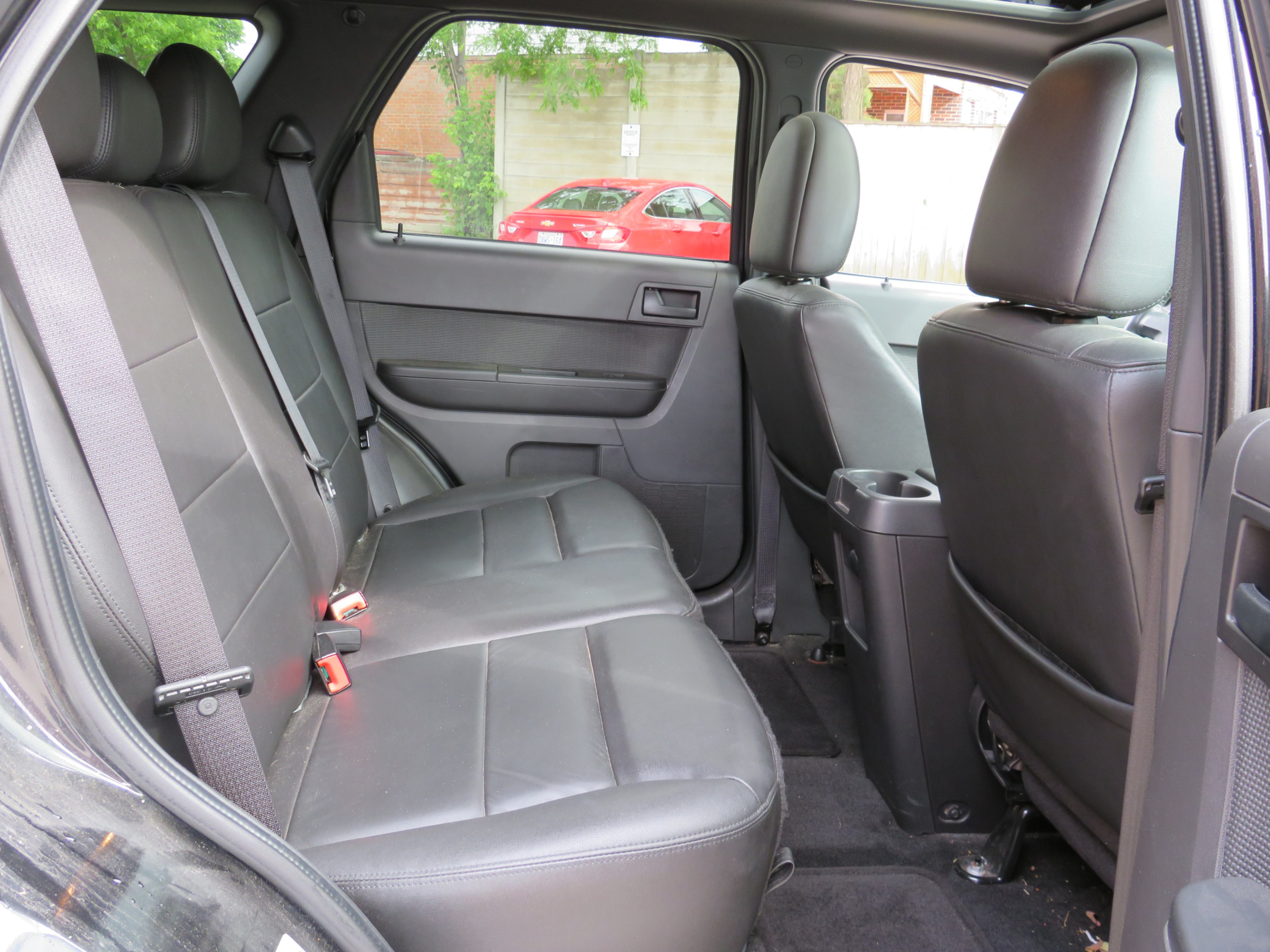 /aspireauto/2011-Ford-Escape-8057949028871598.jpg
