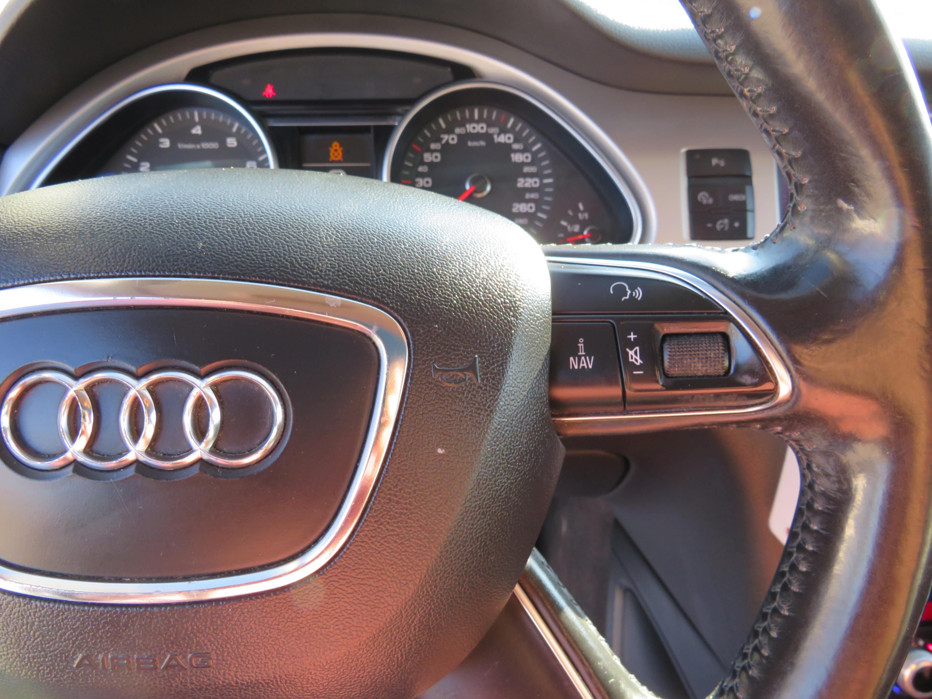 /aspireauto/2012-Audi-Q7-04719817711761176.jpg