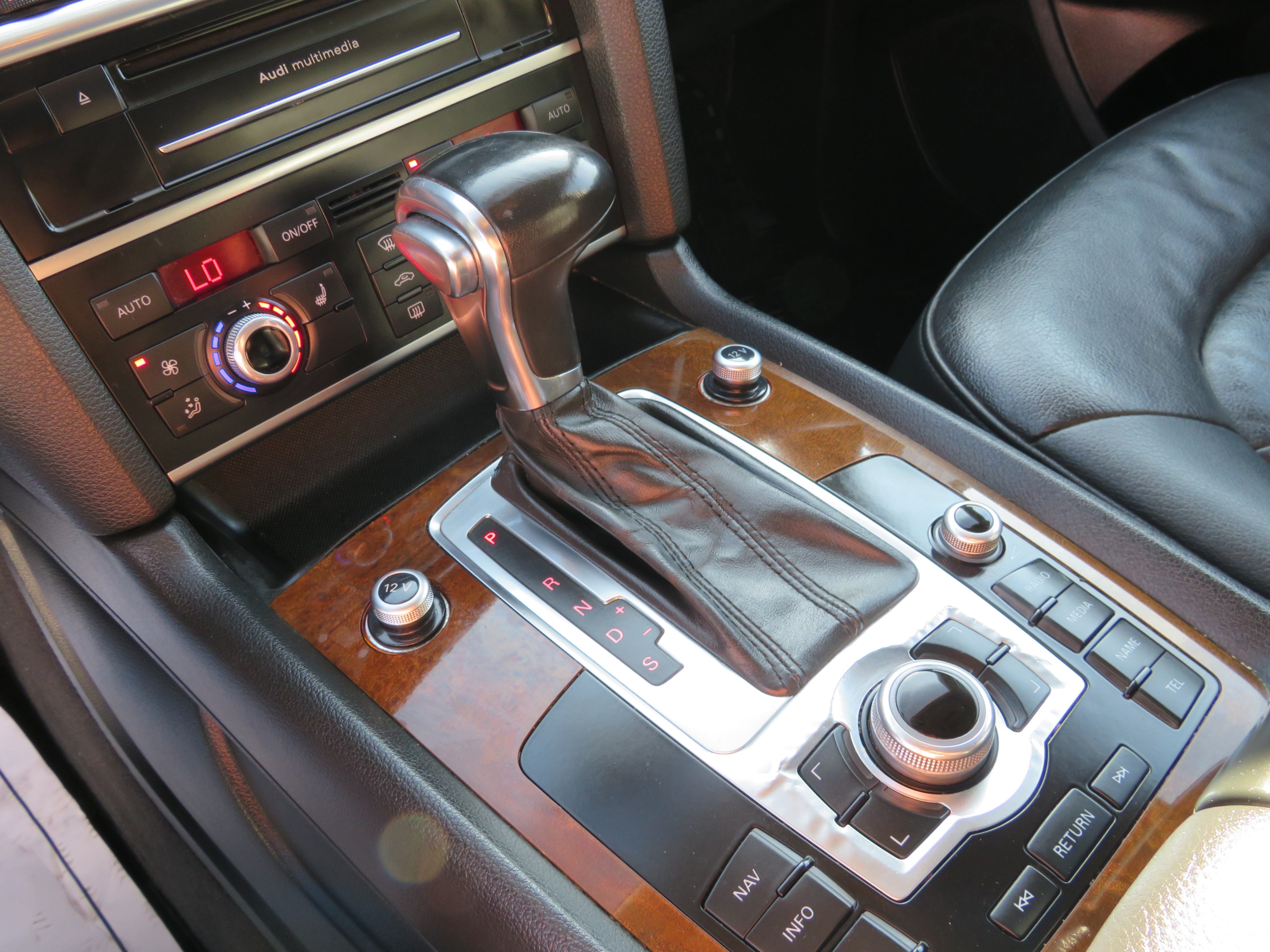 /aspireauto/2012-Audi-Q7-8801136179614297.jpg