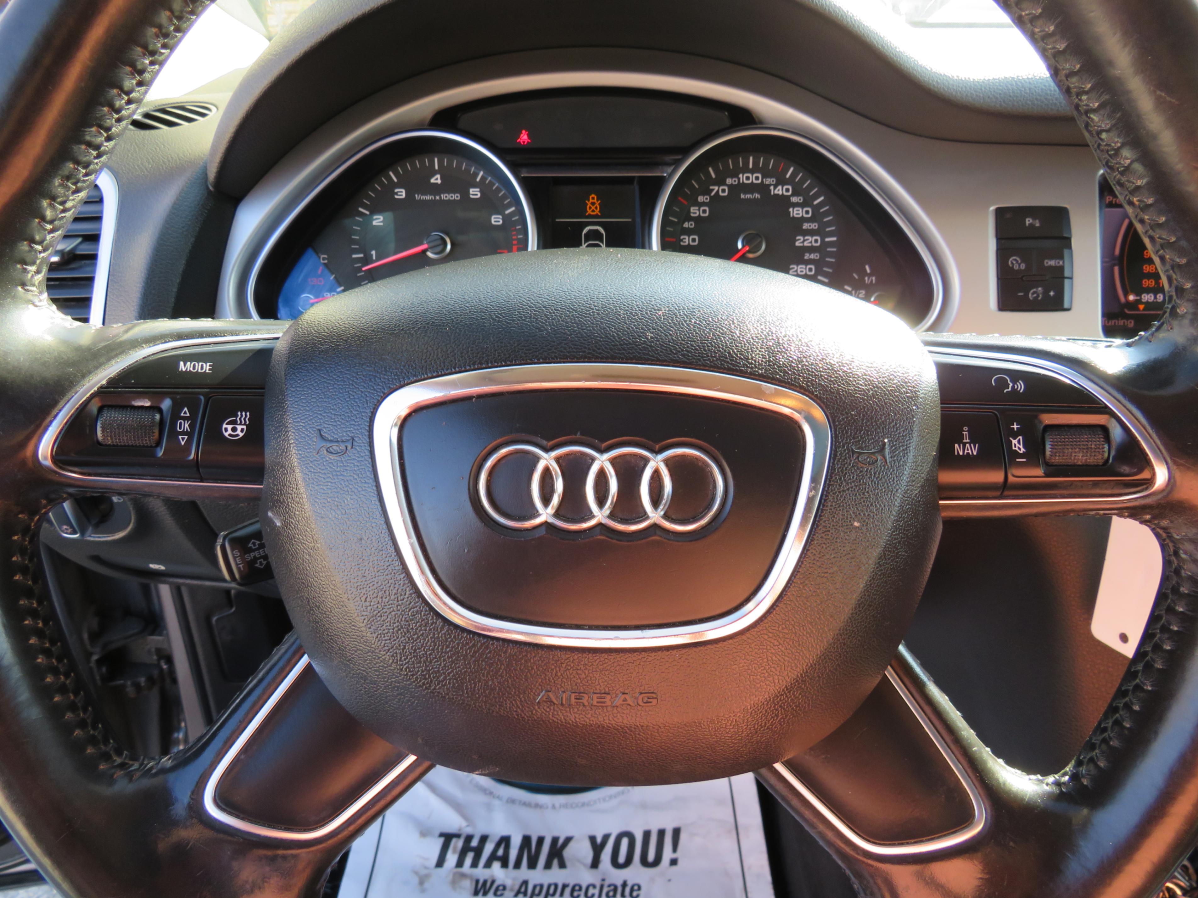 /aspireauto/2012-Audi-Q7-8963342528639686.jpg