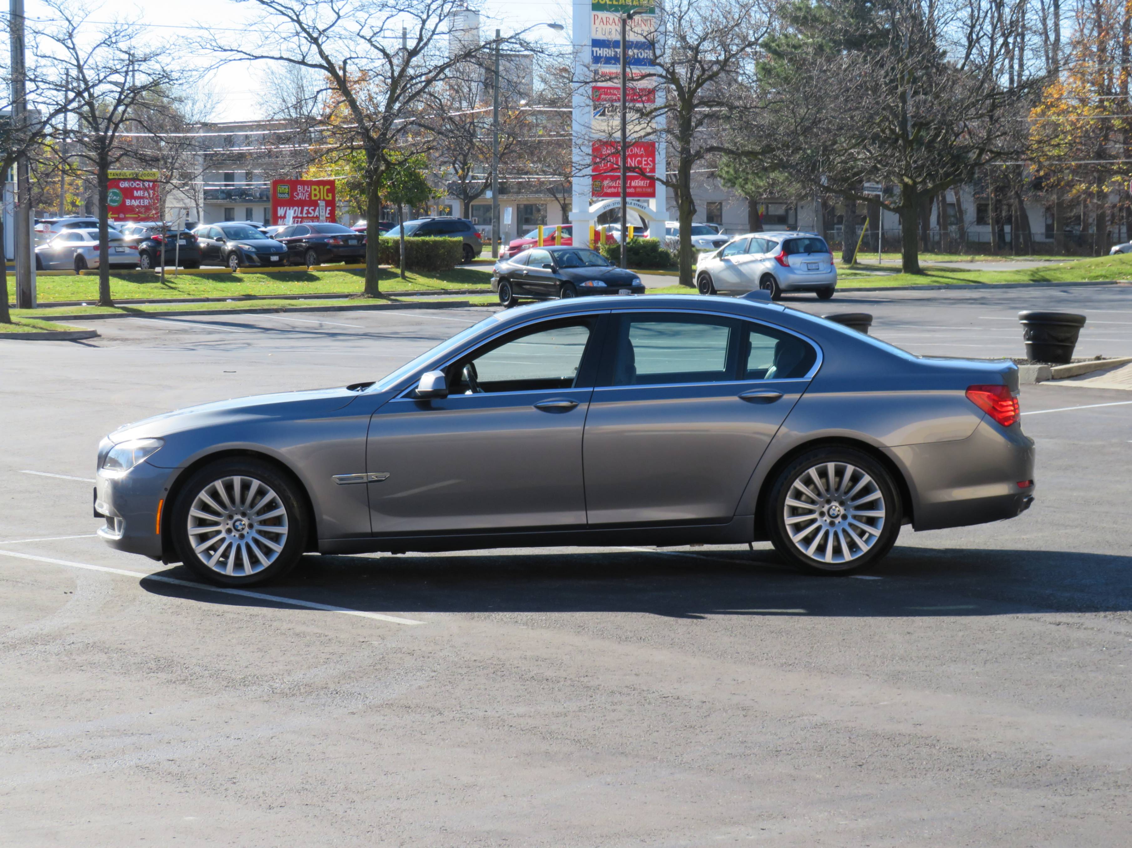 /aspireauto/2012-BMW-7Series-49958717457652324.jpg
