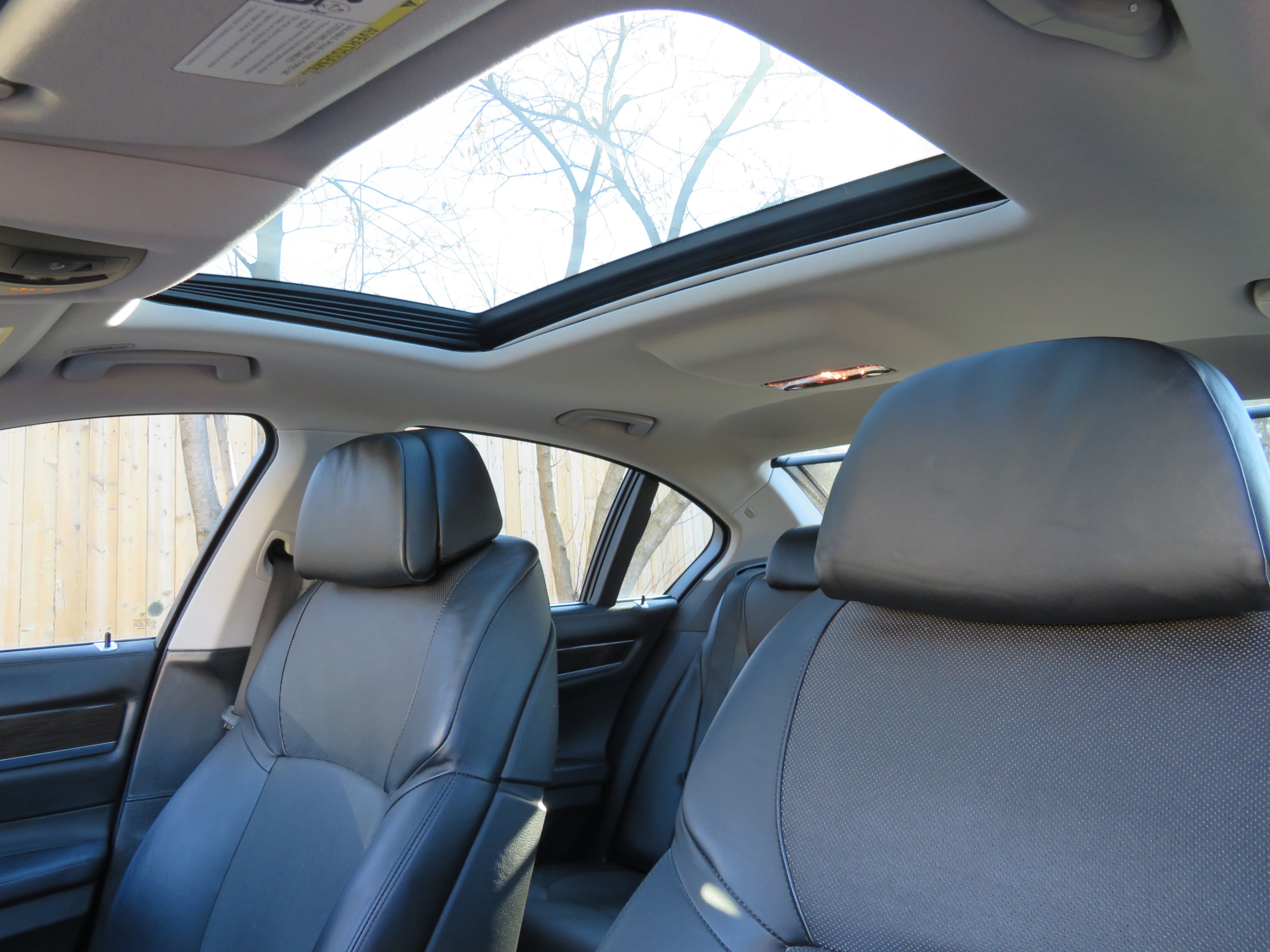 /aspireauto/2012-BMW-7Series-7487638716793226.jpg