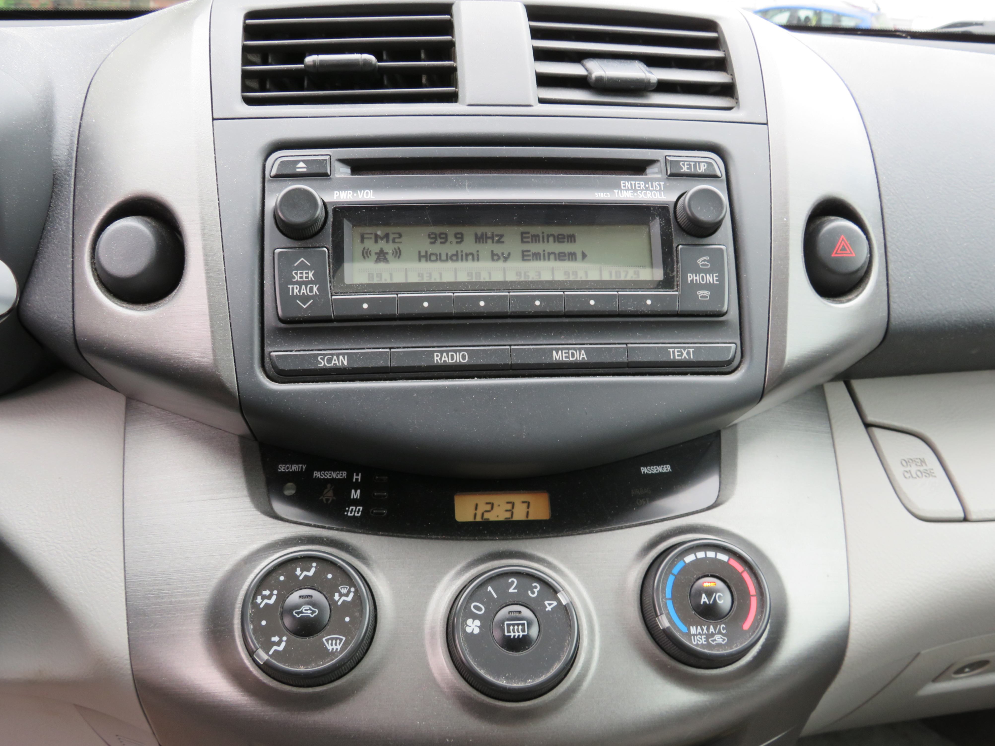 /aspireauto/2012-Toyota-RAV4-09592628847882723.jpg