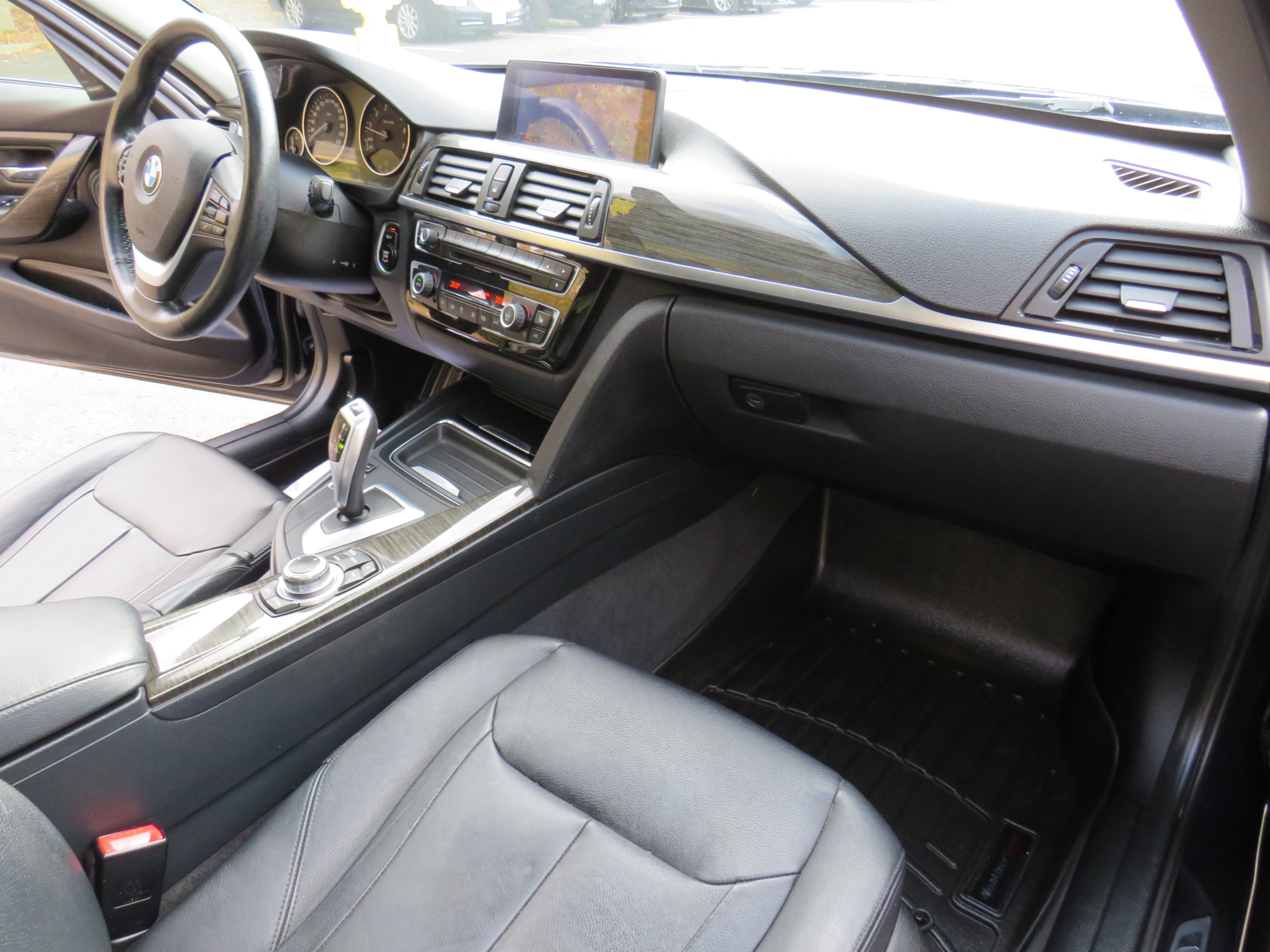/aspireauto/2013-BMW-3Series-7979763026379885.jpg