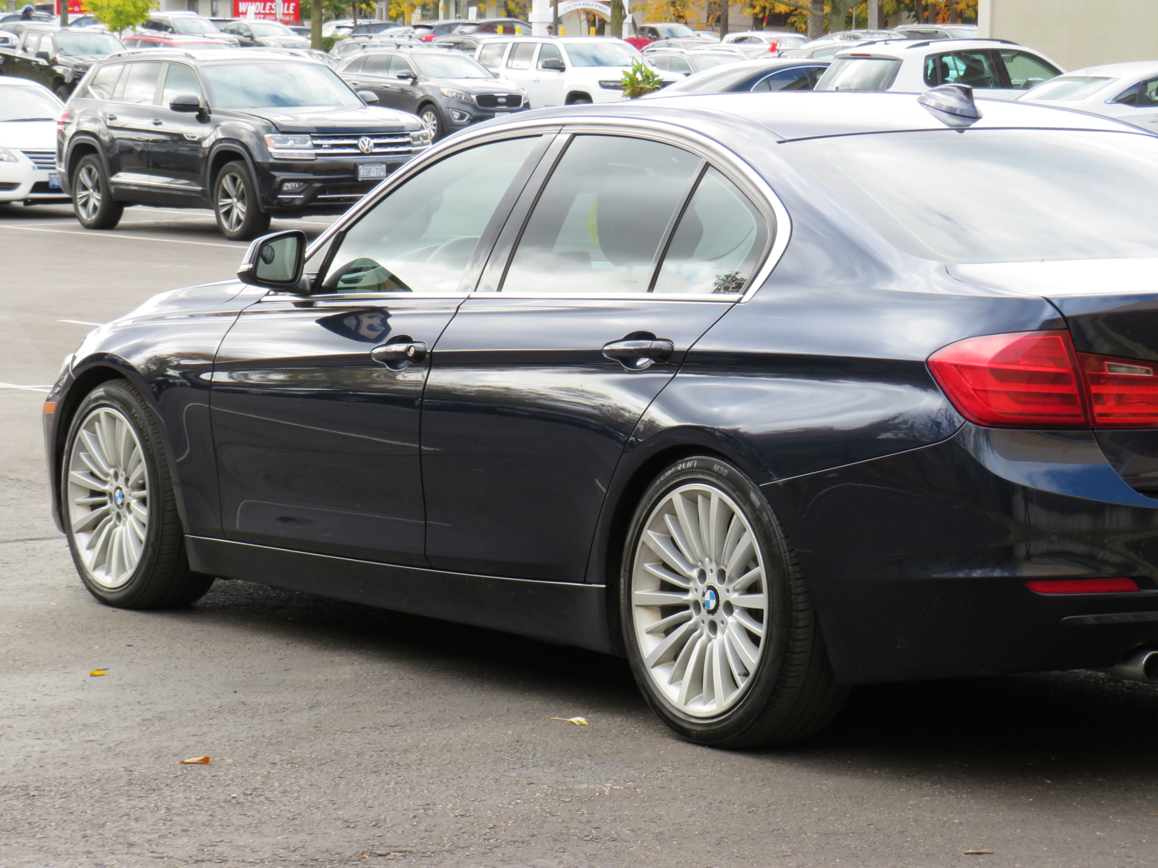 /aspireauto/2013-BMW-3Series-88262968389012.jpg