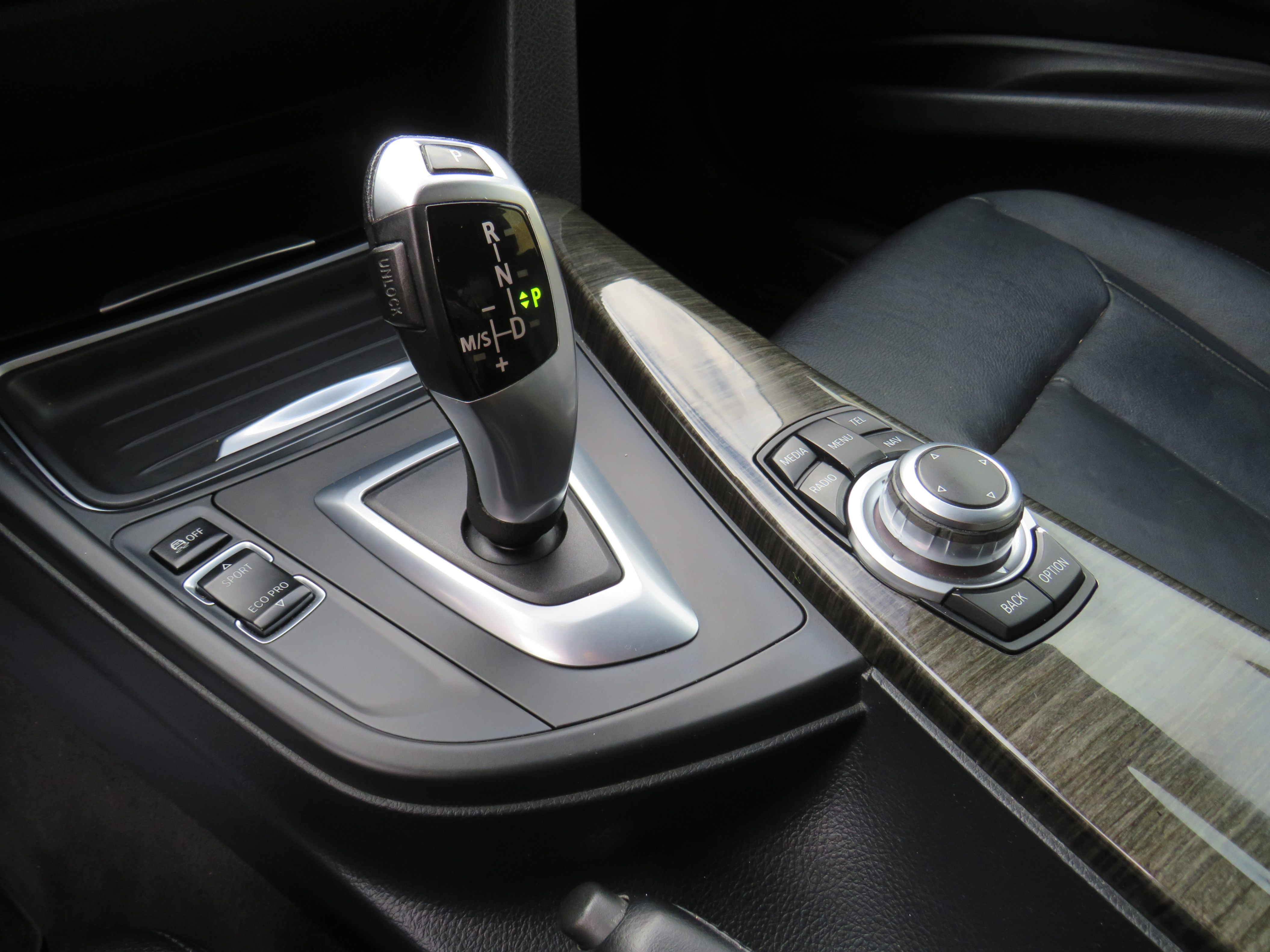 /aspireauto/2013-BMW-3Series-9955665597750021.jpg