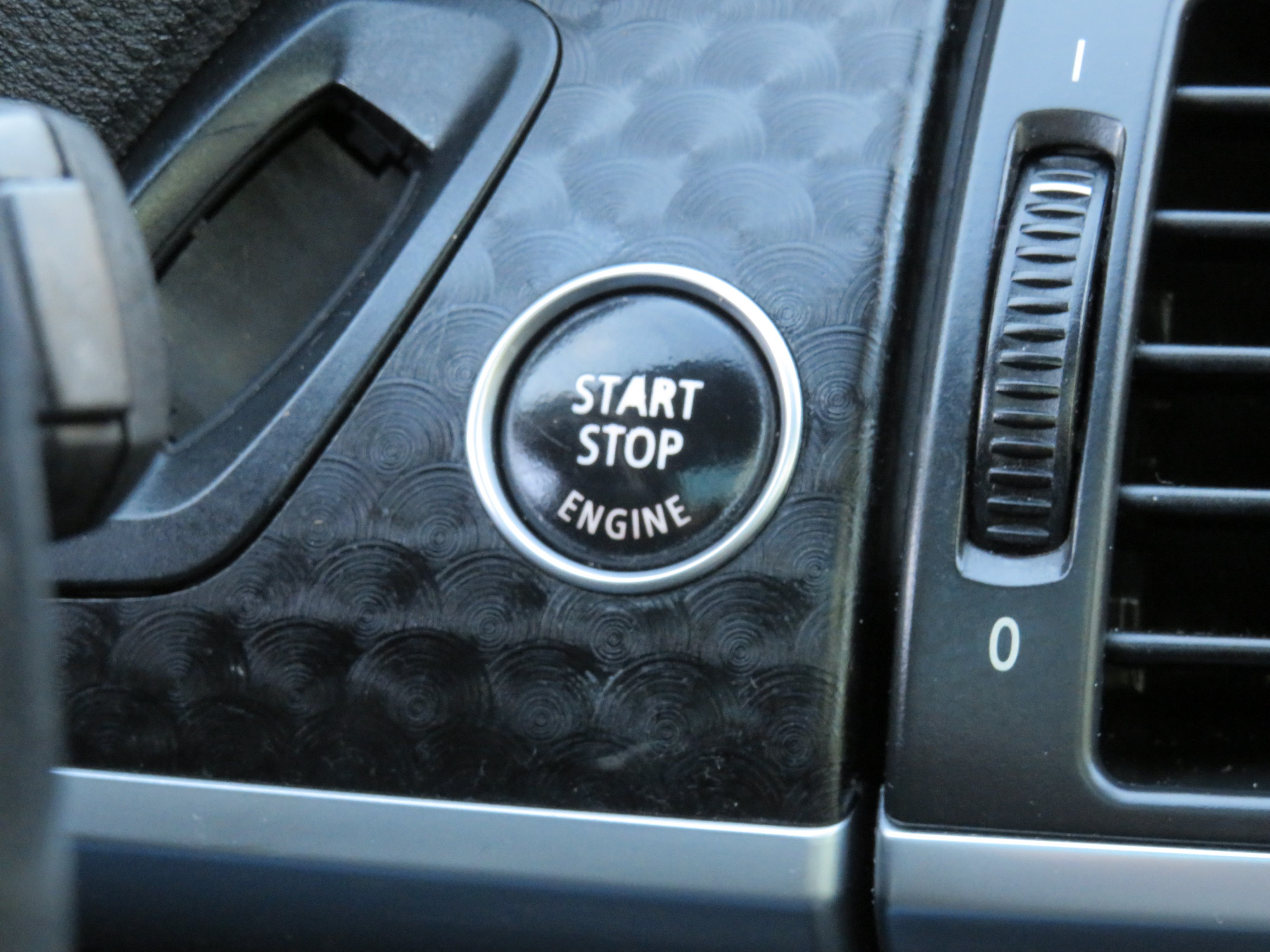 /aspireauto/2013-BMW-X6-16055534745624844.jpg