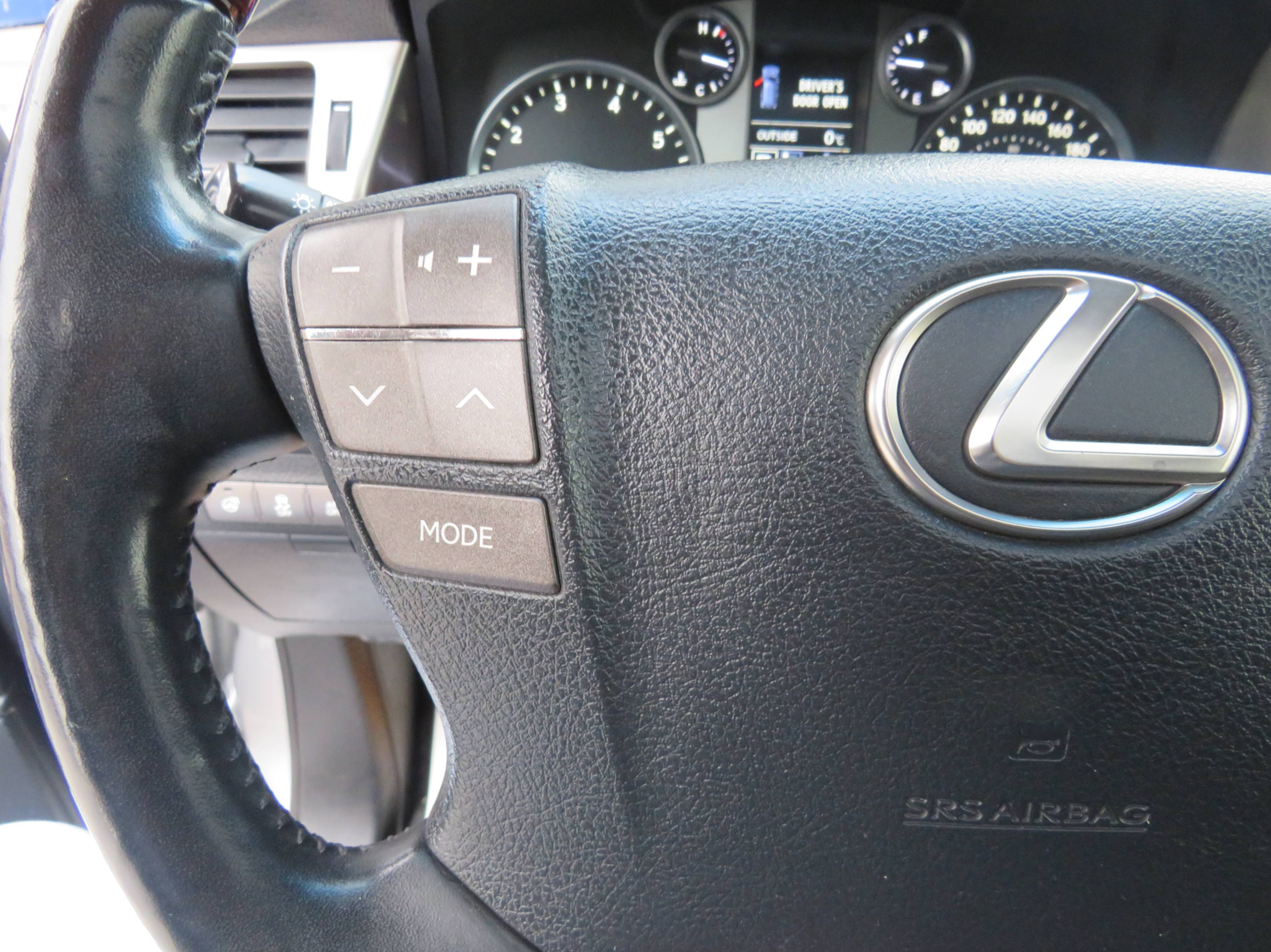 /aspireauto/2013-Lexus-LX570-5611351764489501.jpg