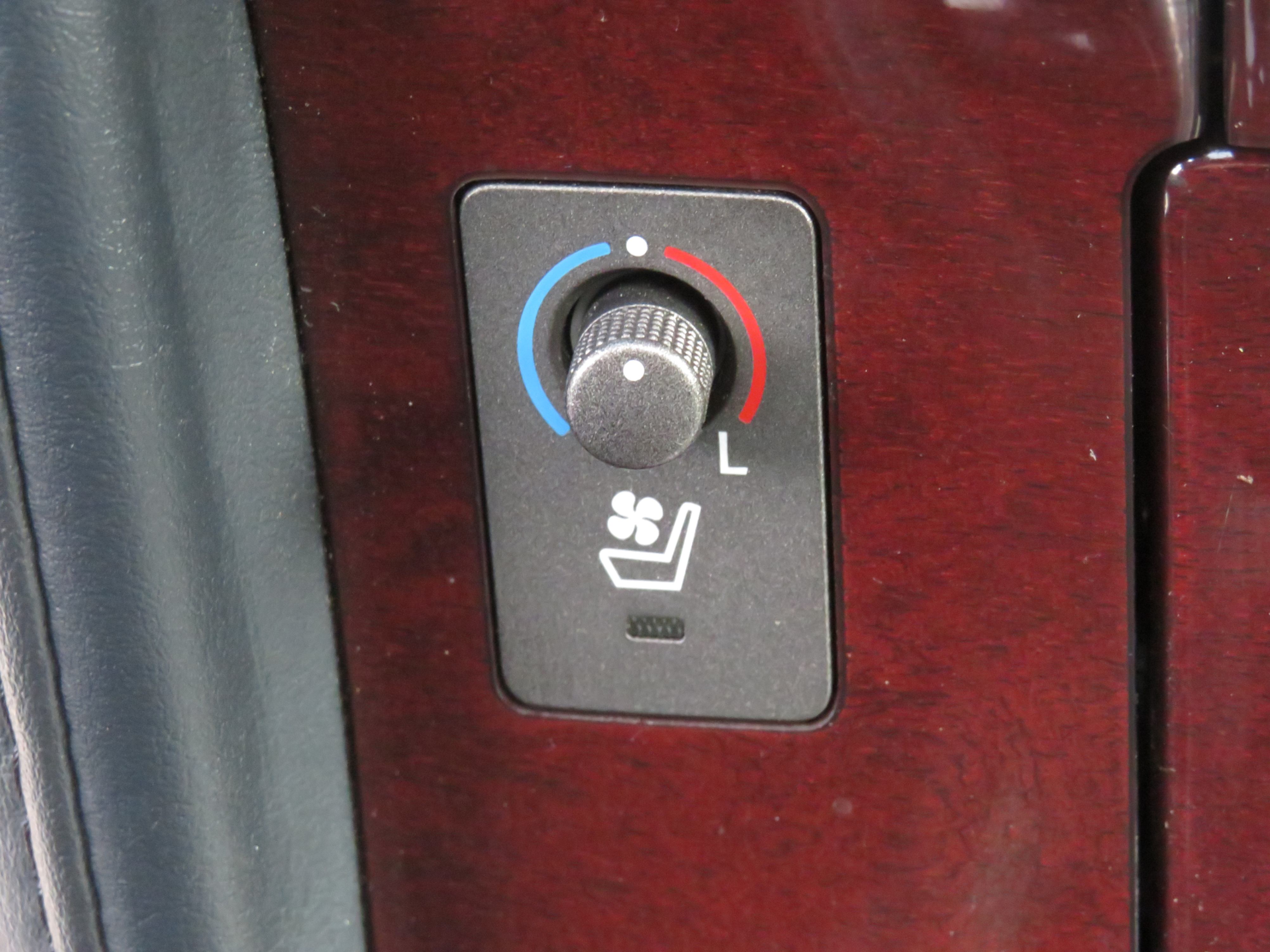 /aspireauto/2013-Lexus-LX570-5689275561782614.jpg